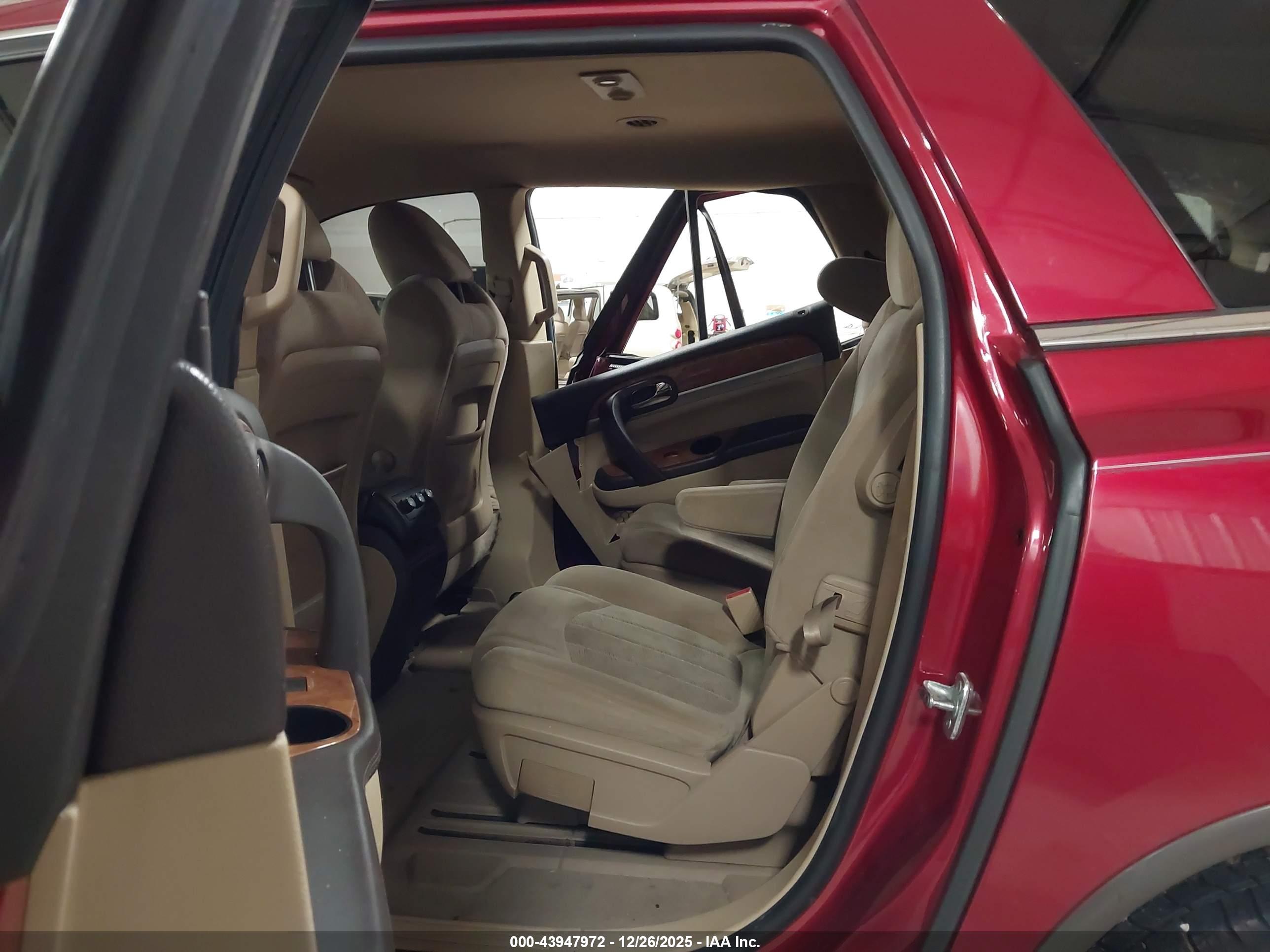 BUICK ENCLAVE image 8