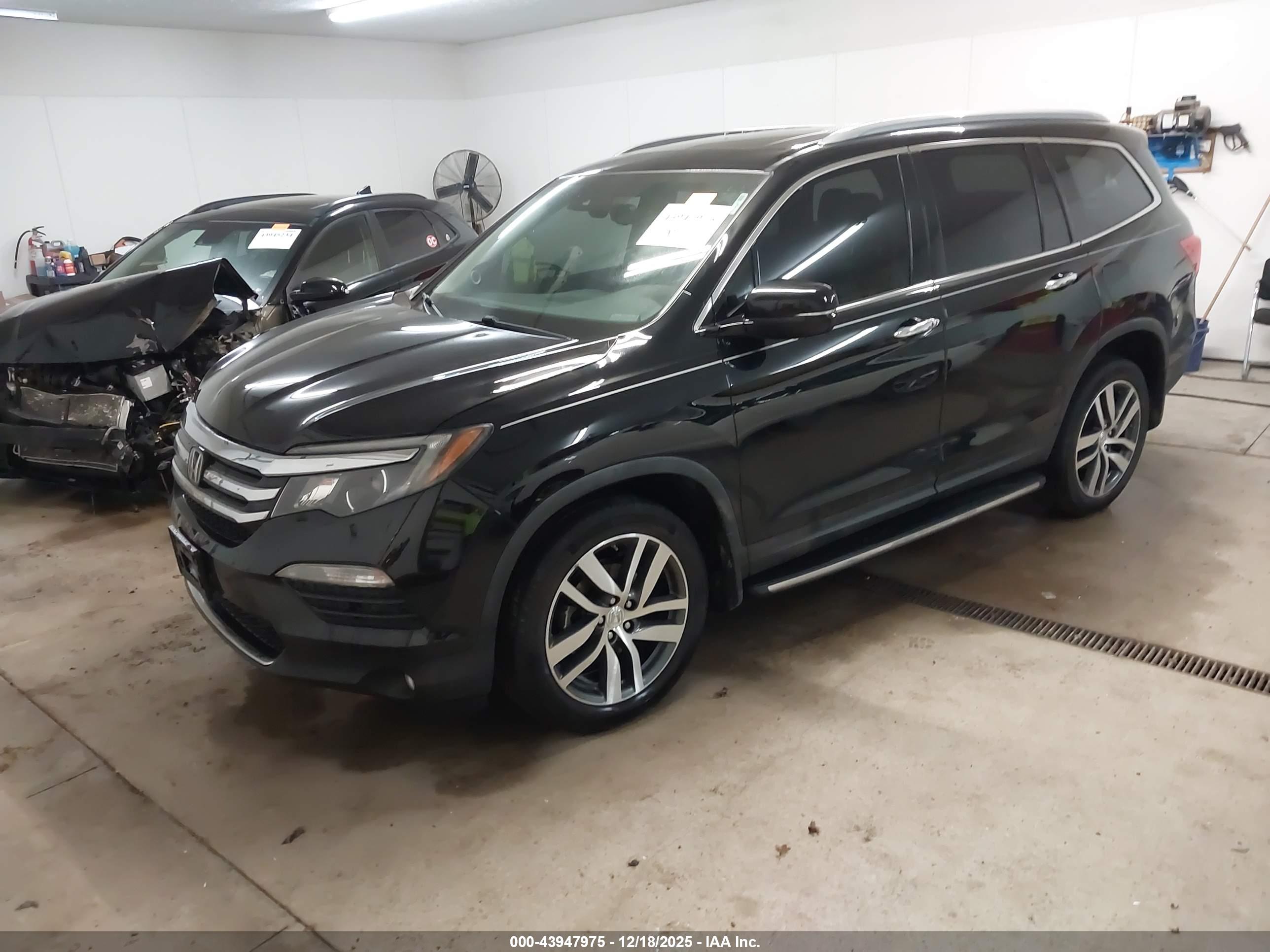 HONDA PILOT image 2