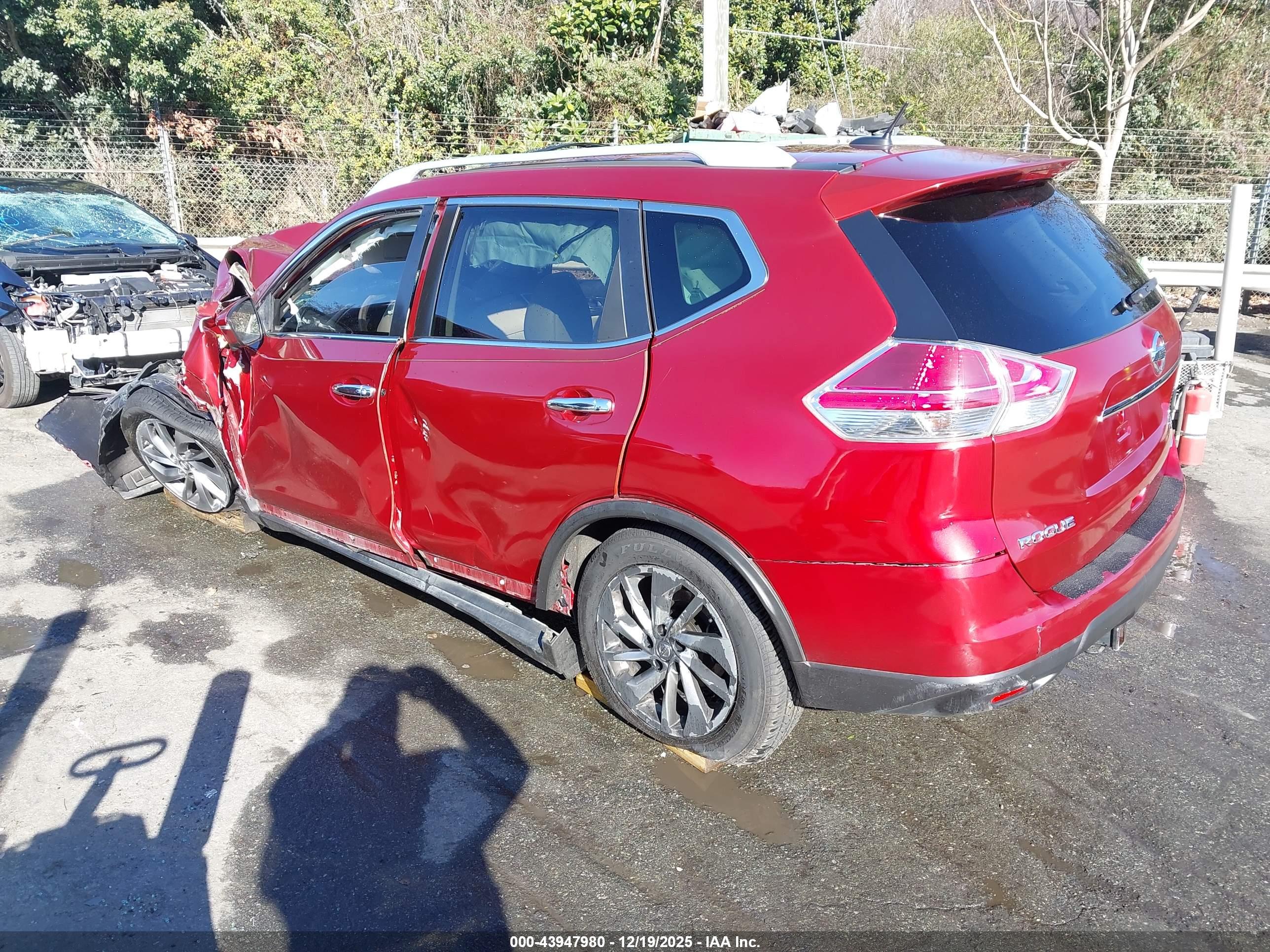 NISSAN ROGUE image 3