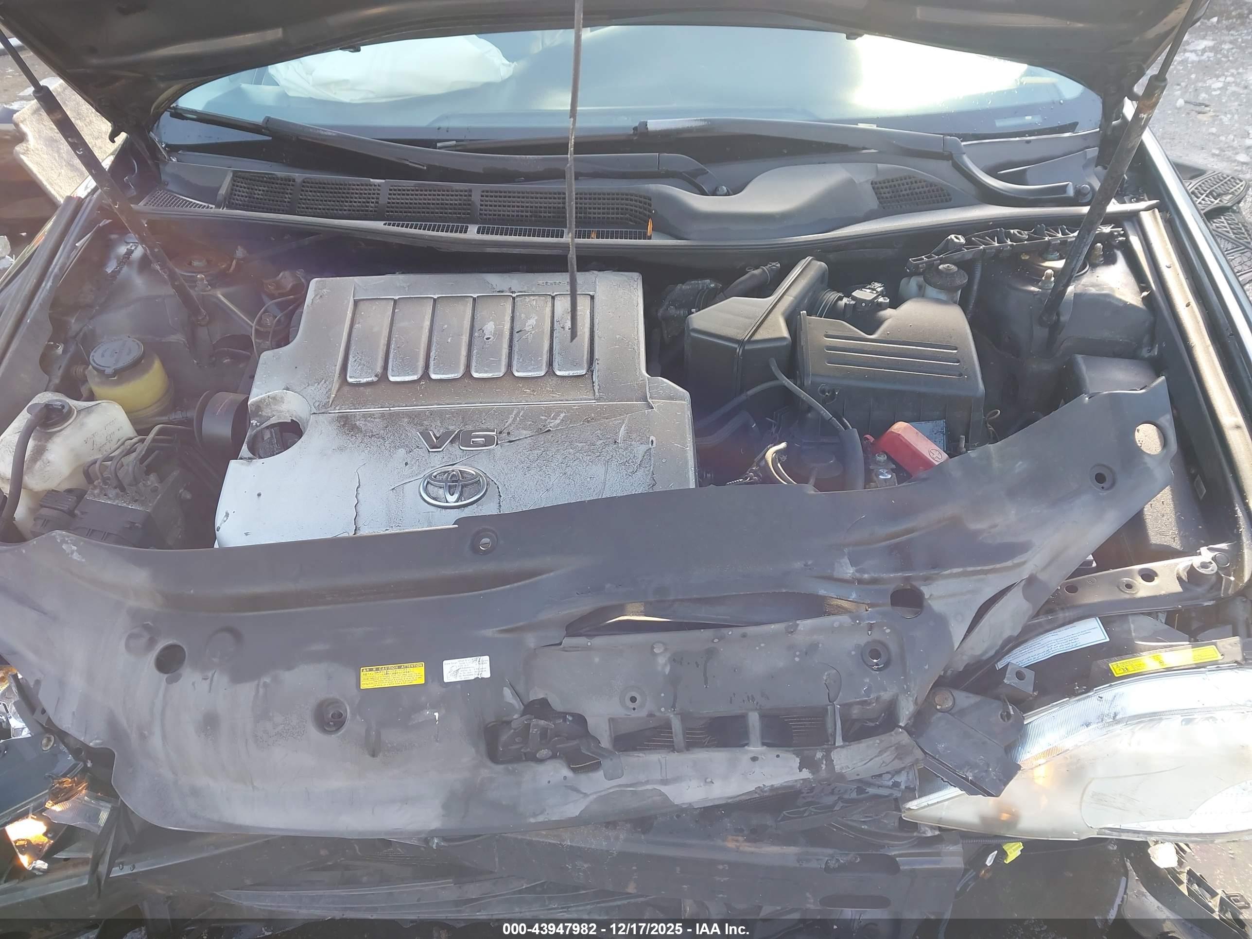 TOYOTA AVALON image 10