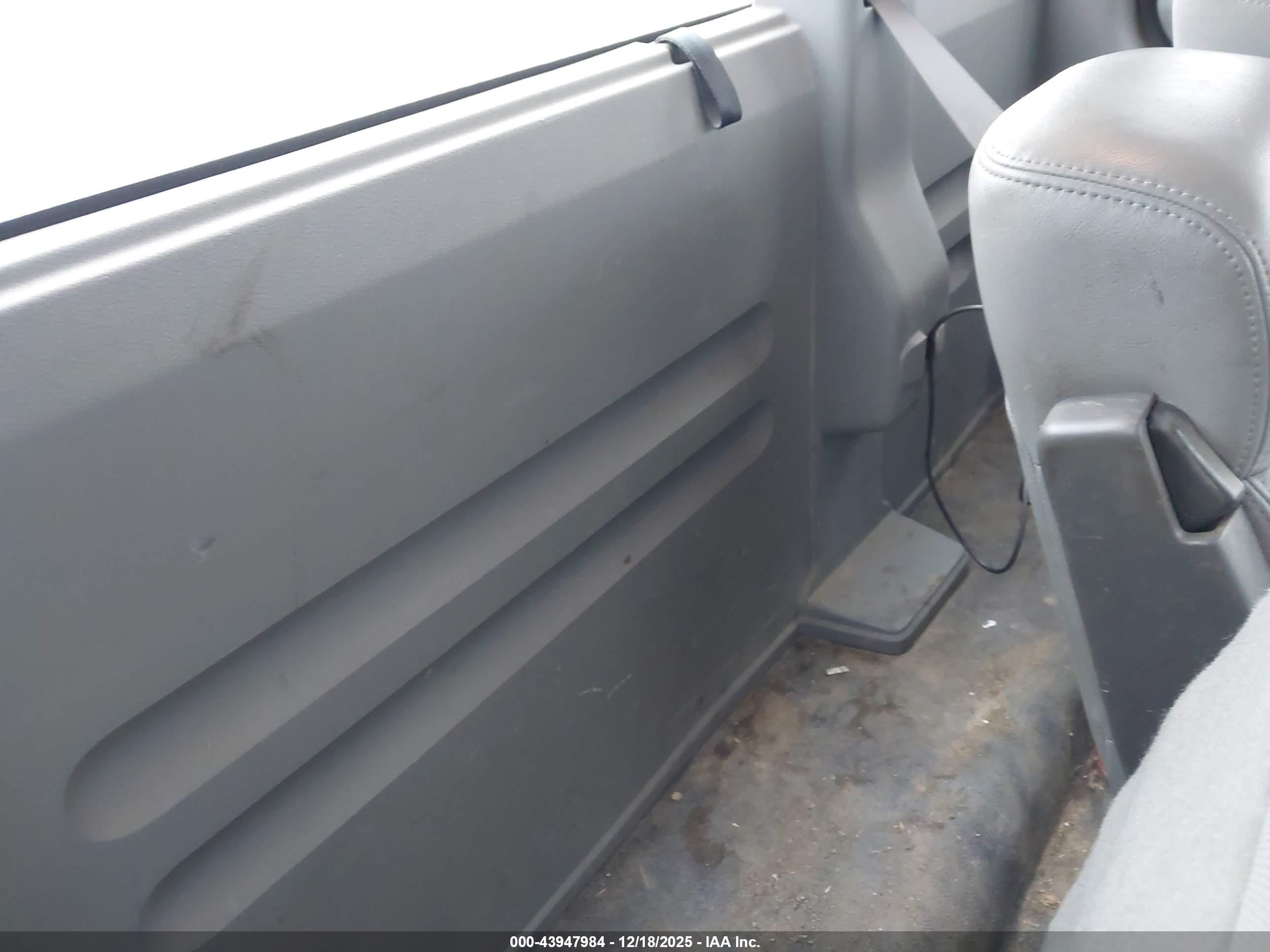 FORD F-150 image 8