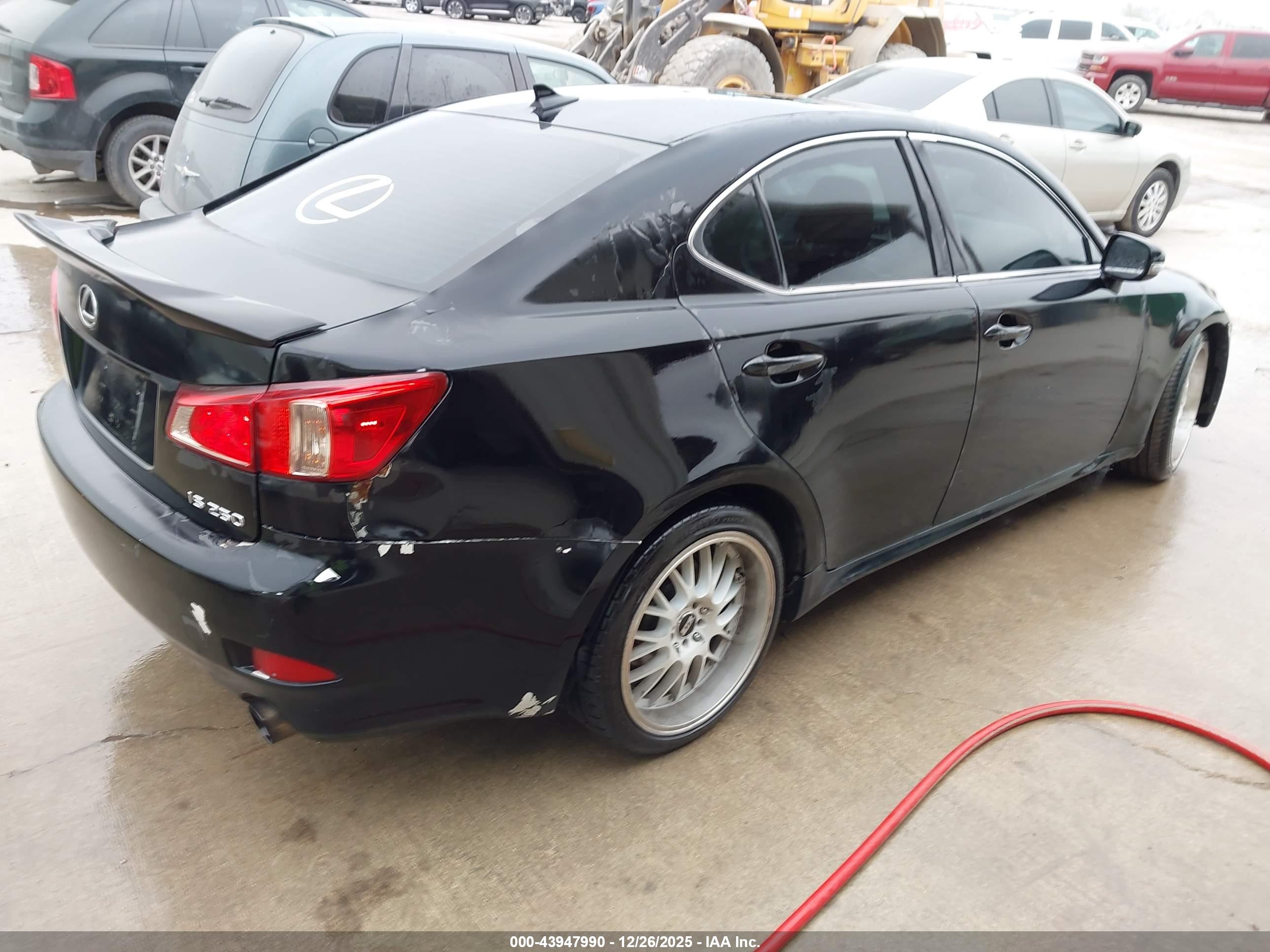 LEXUS IS image 4