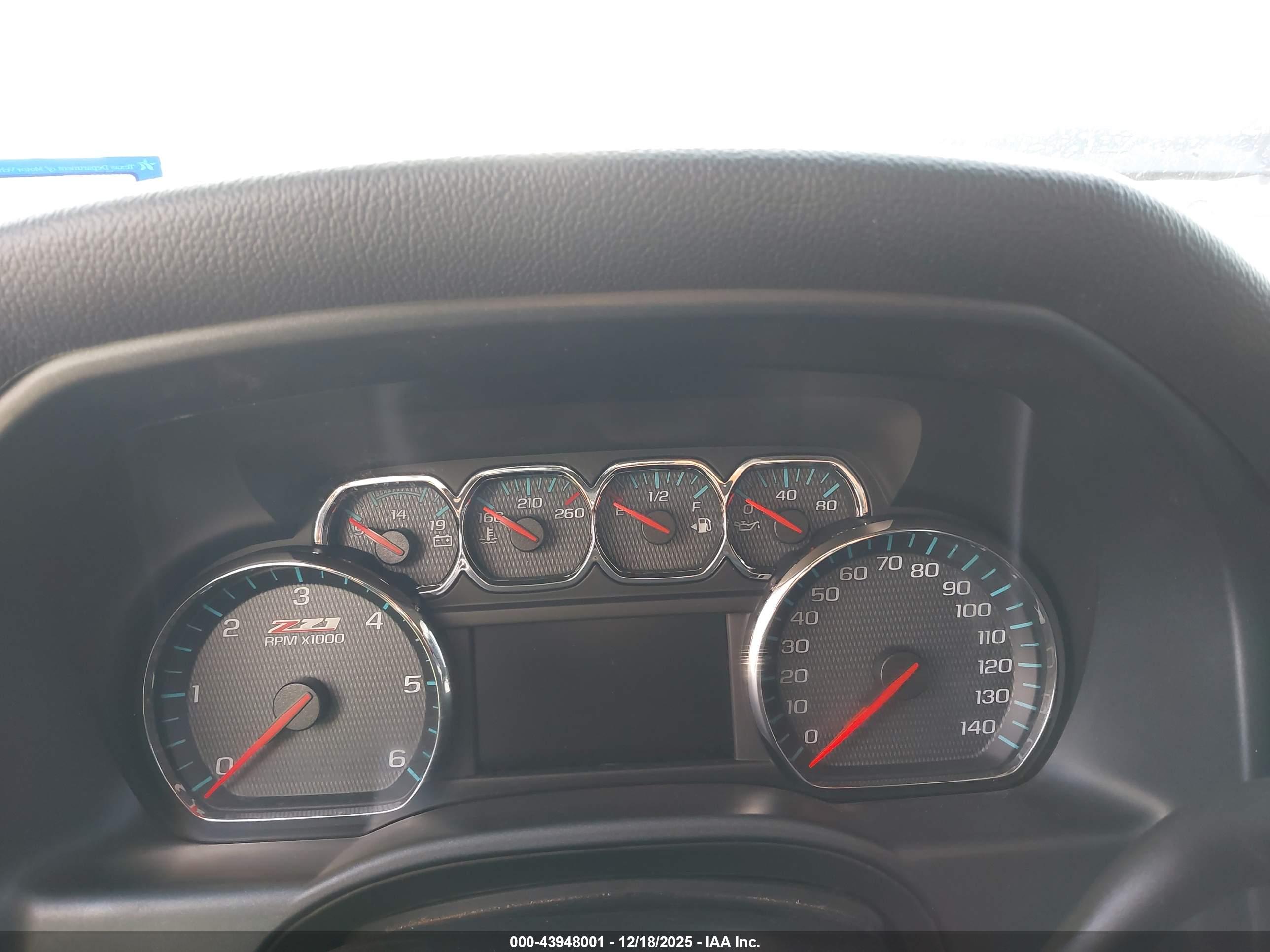 CHEVROLET SILVERADO image 7