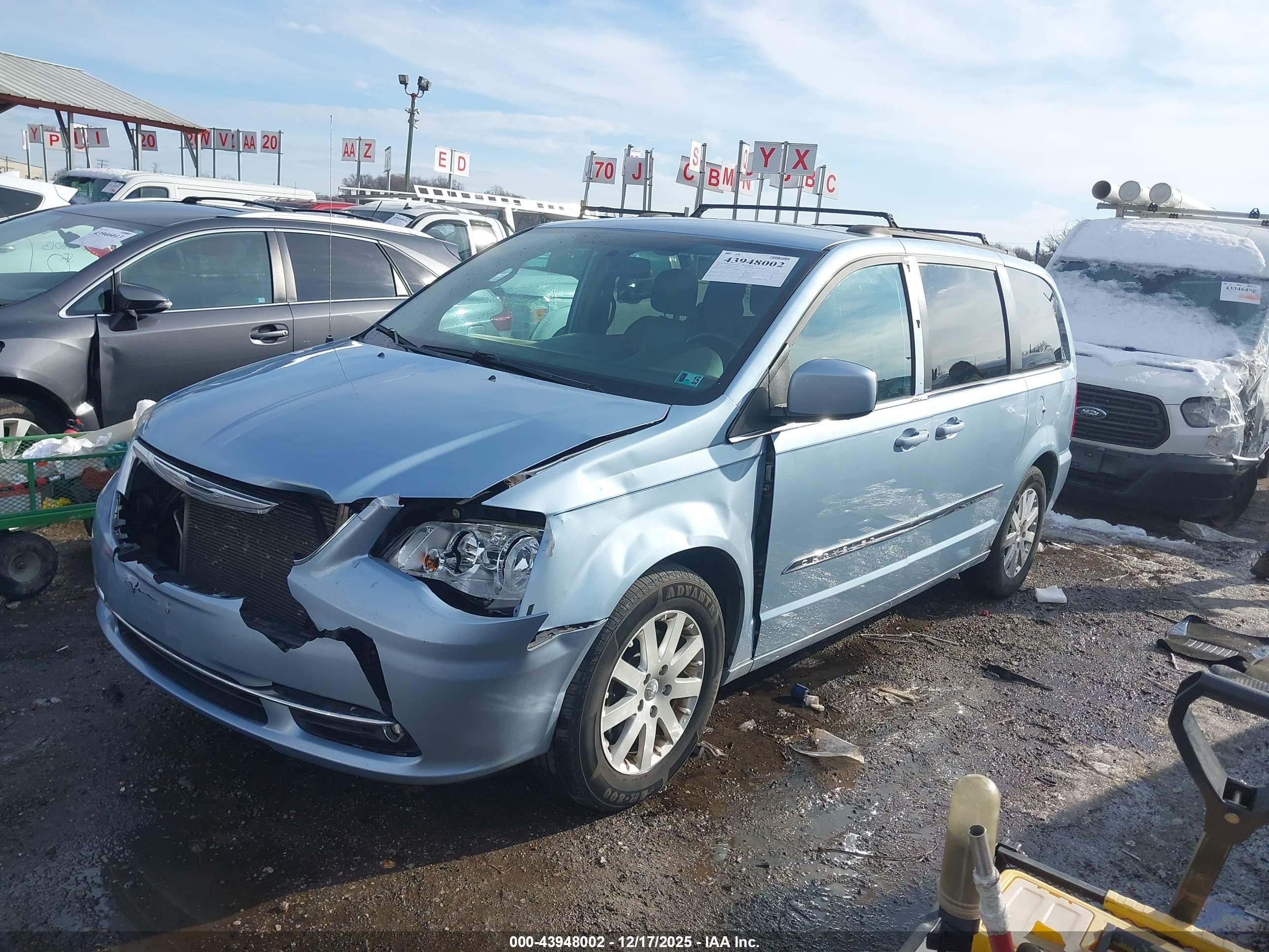CHRYSLER TOWN image 2