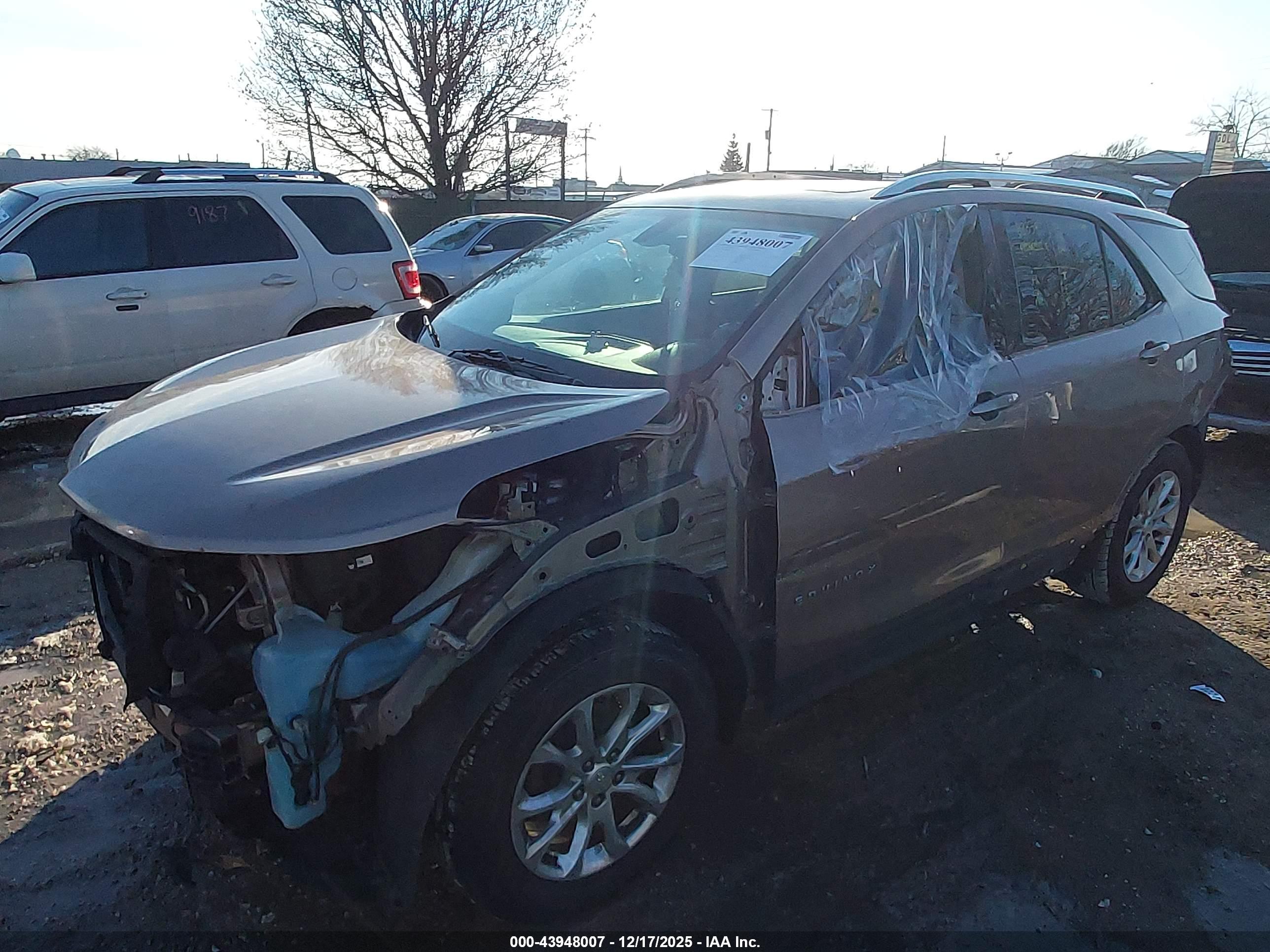 CHEVROLET EQUINOX image 2