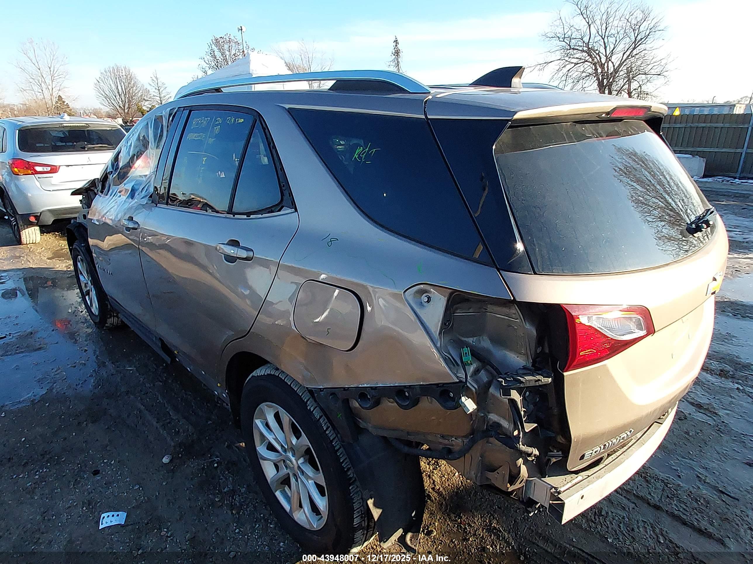 CHEVROLET EQUINOX image 3