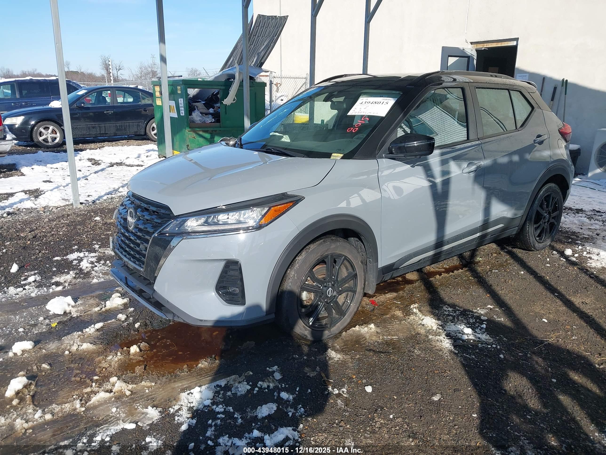 NISSAN KICKS image 2