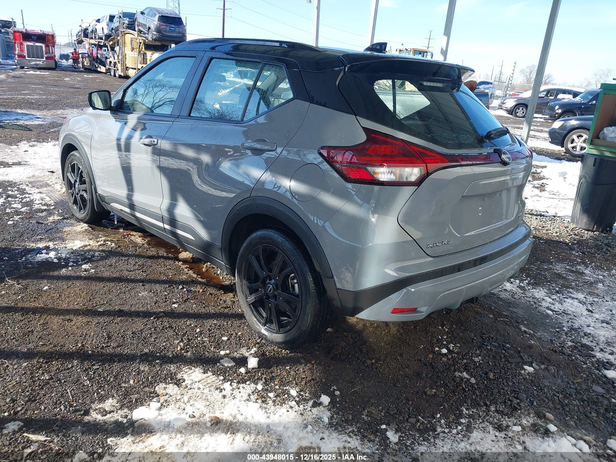 NISSAN KICKS image 3