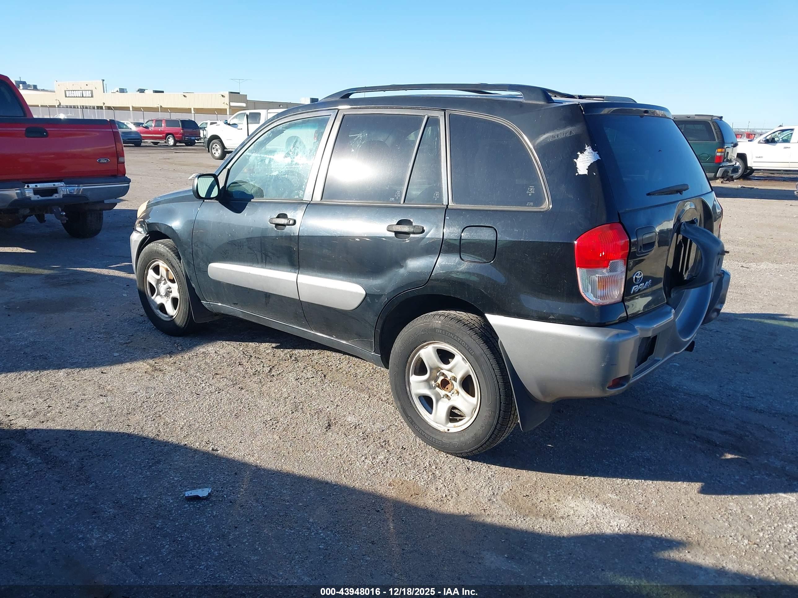 TOYOTA RAV4 image 3