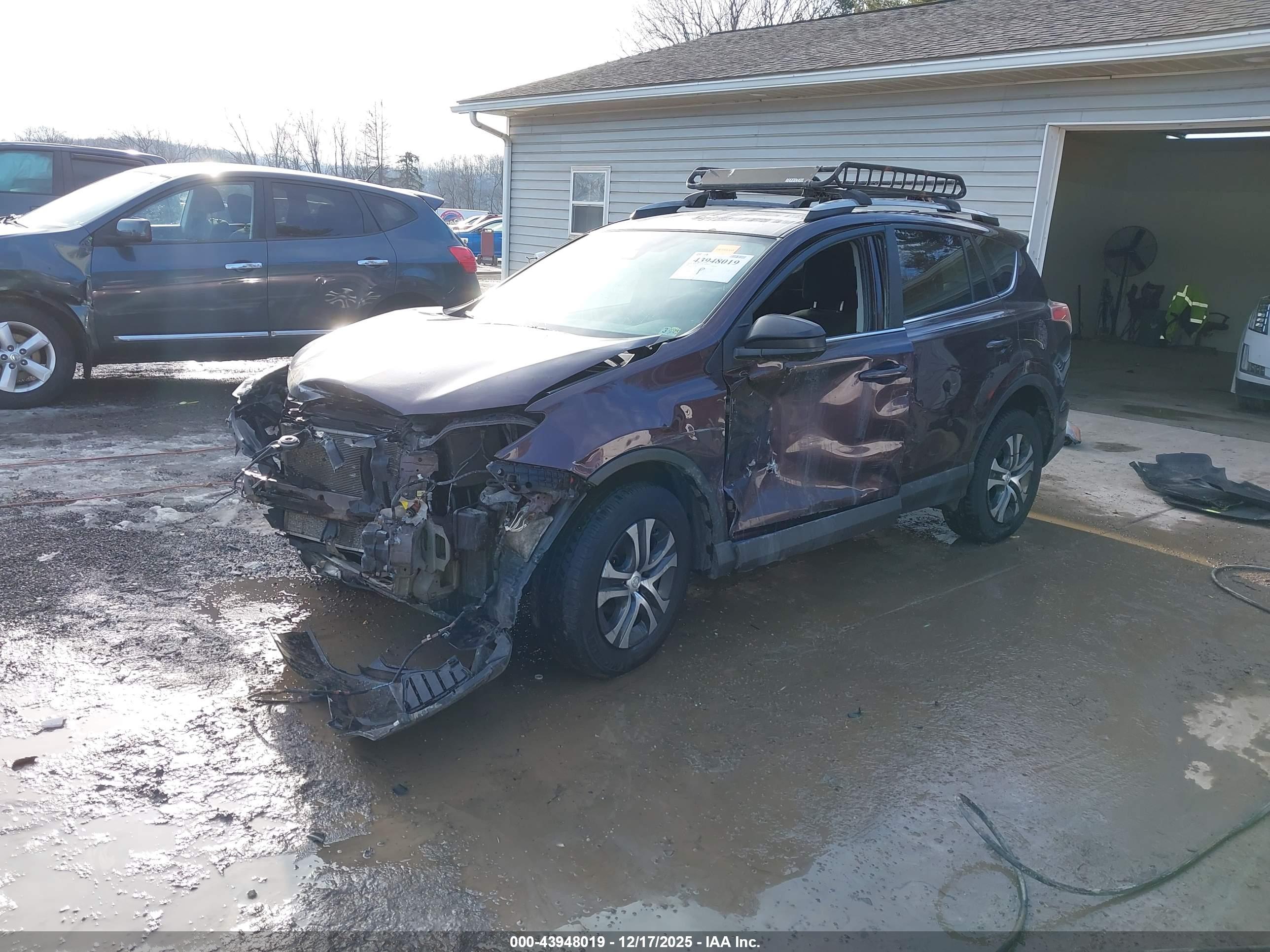 TOYOTA RAV4 image 2