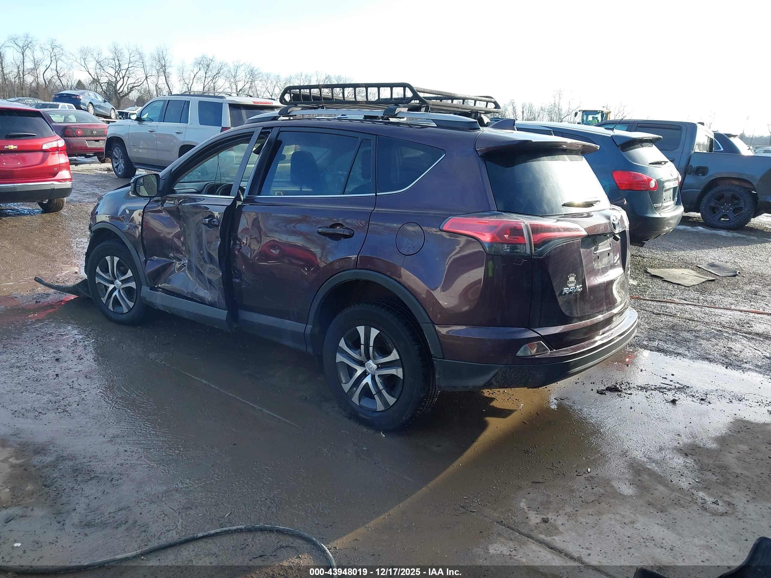 TOYOTA RAV4 image 3