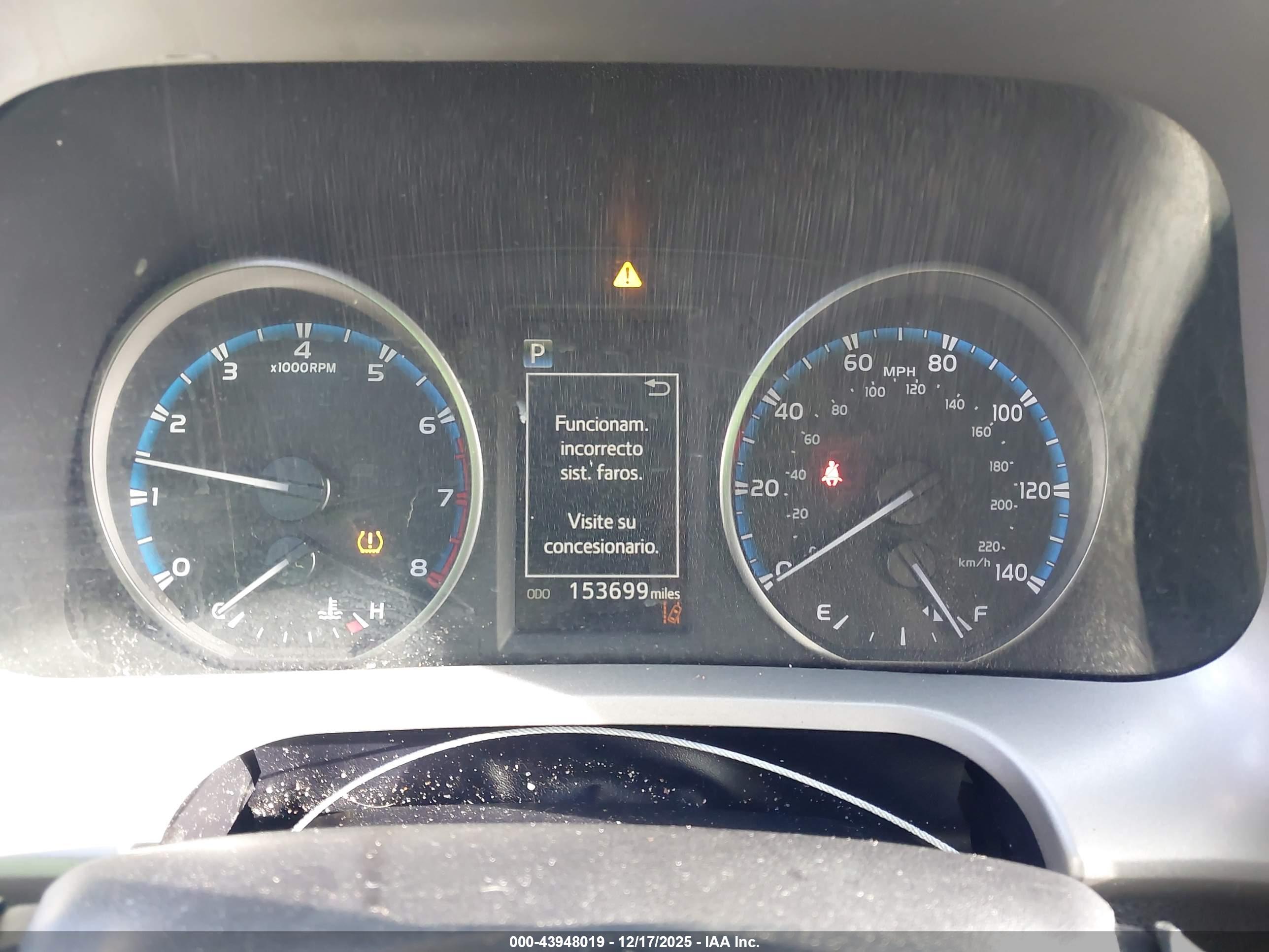 TOYOTA RAV4 image 7