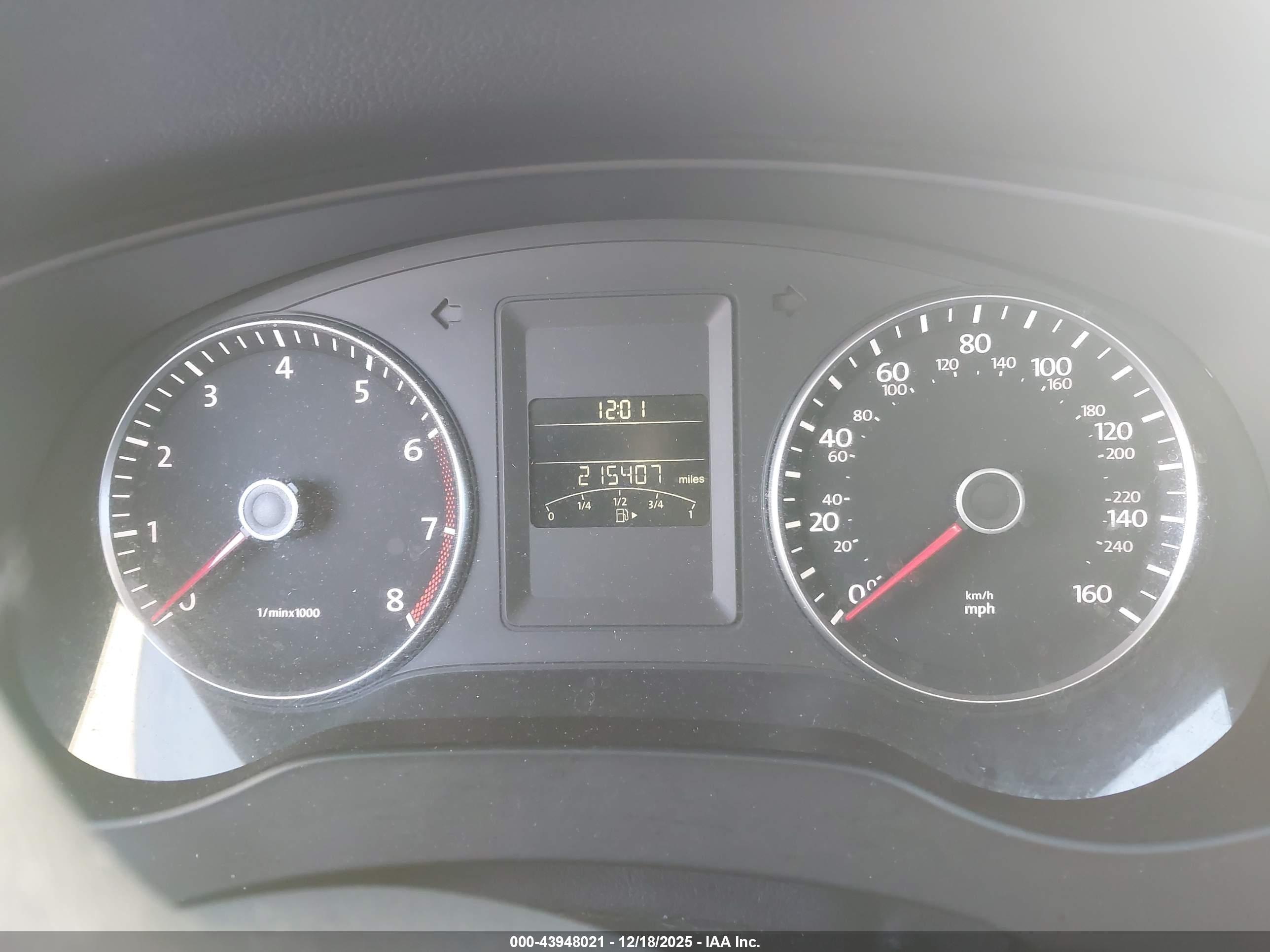 VOLKSWAGEN JETTA image 7