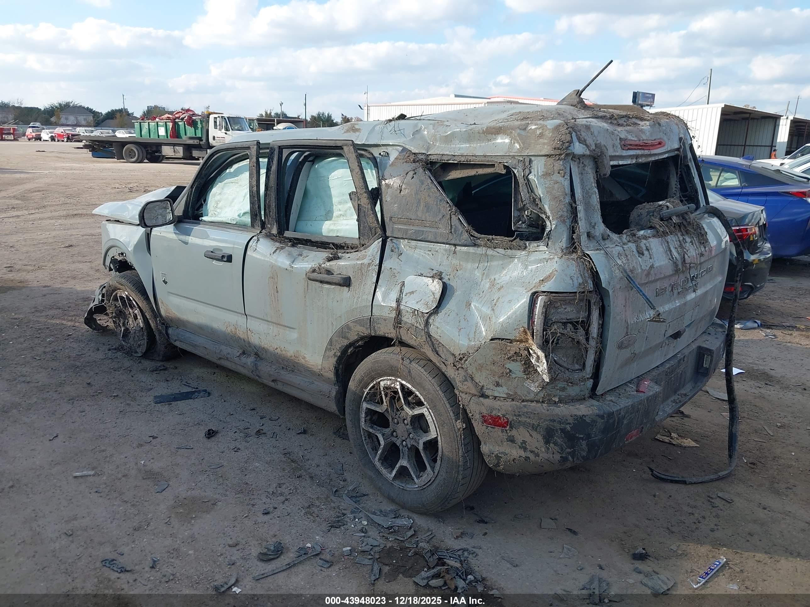 FORD BRONCO image 3