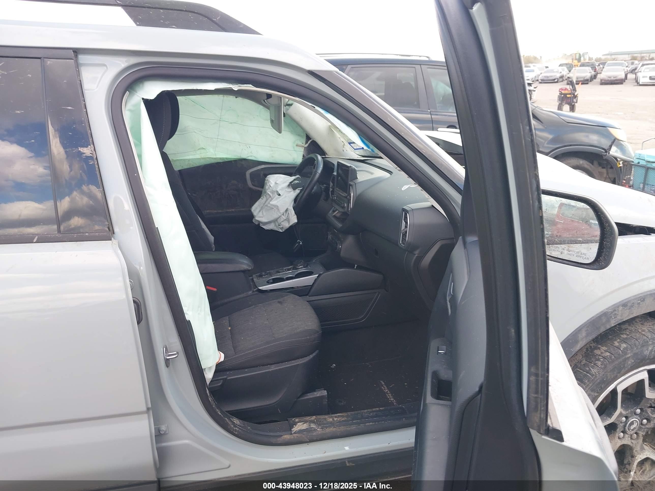 FORD BRONCO image 5
