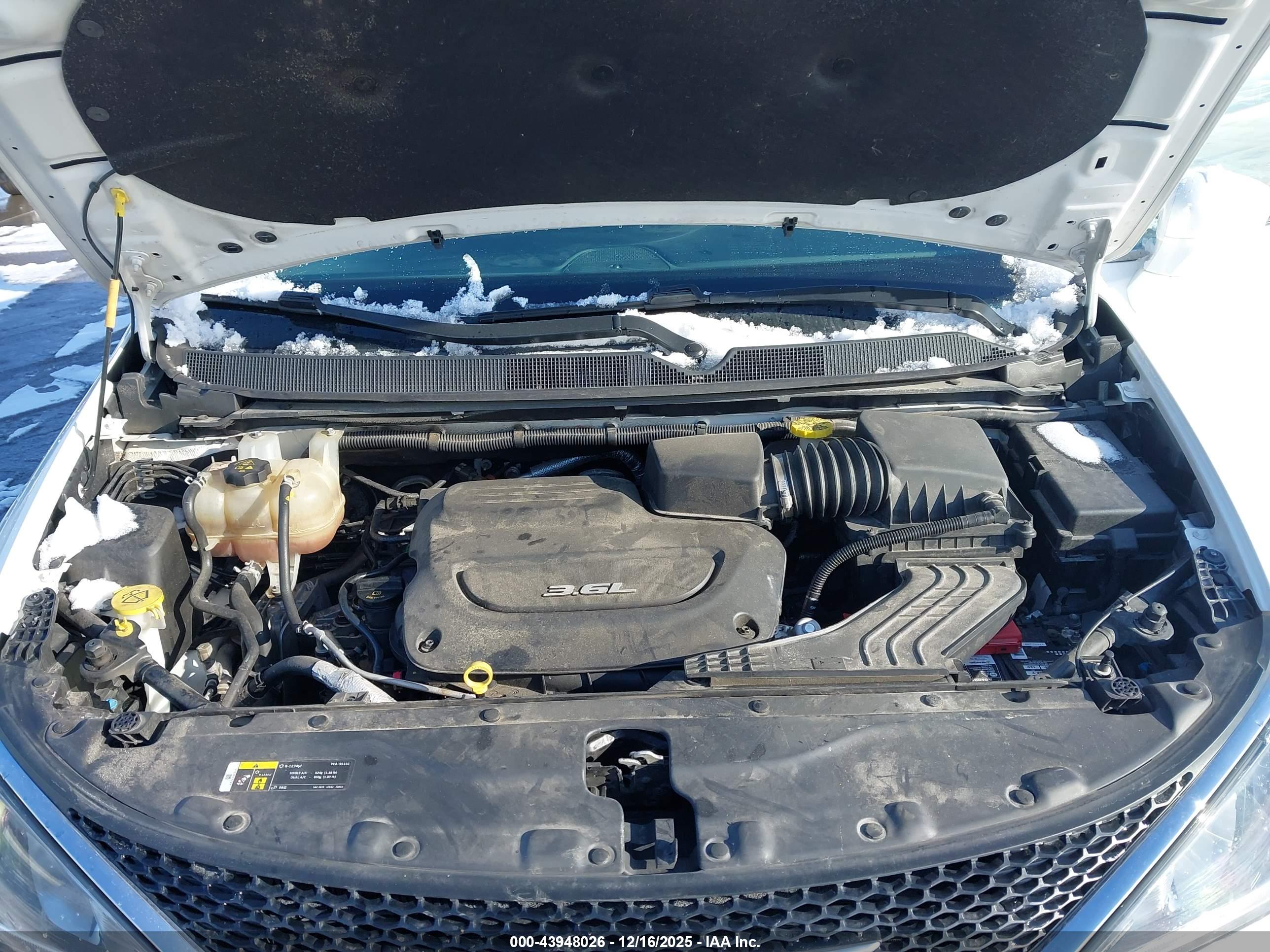 CHRYSLER PACIFICA image 10