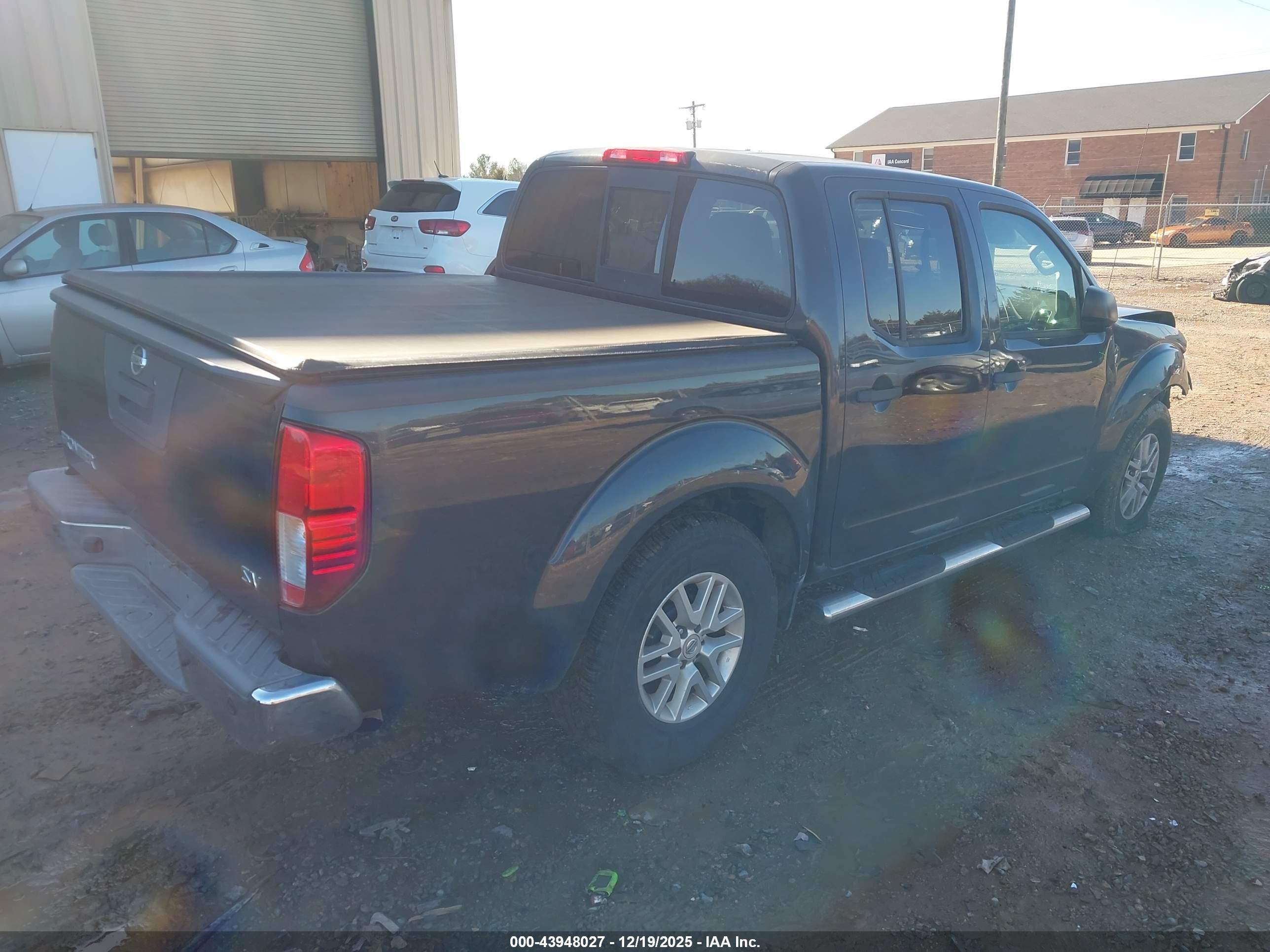 NISSAN FRONTIER image 4