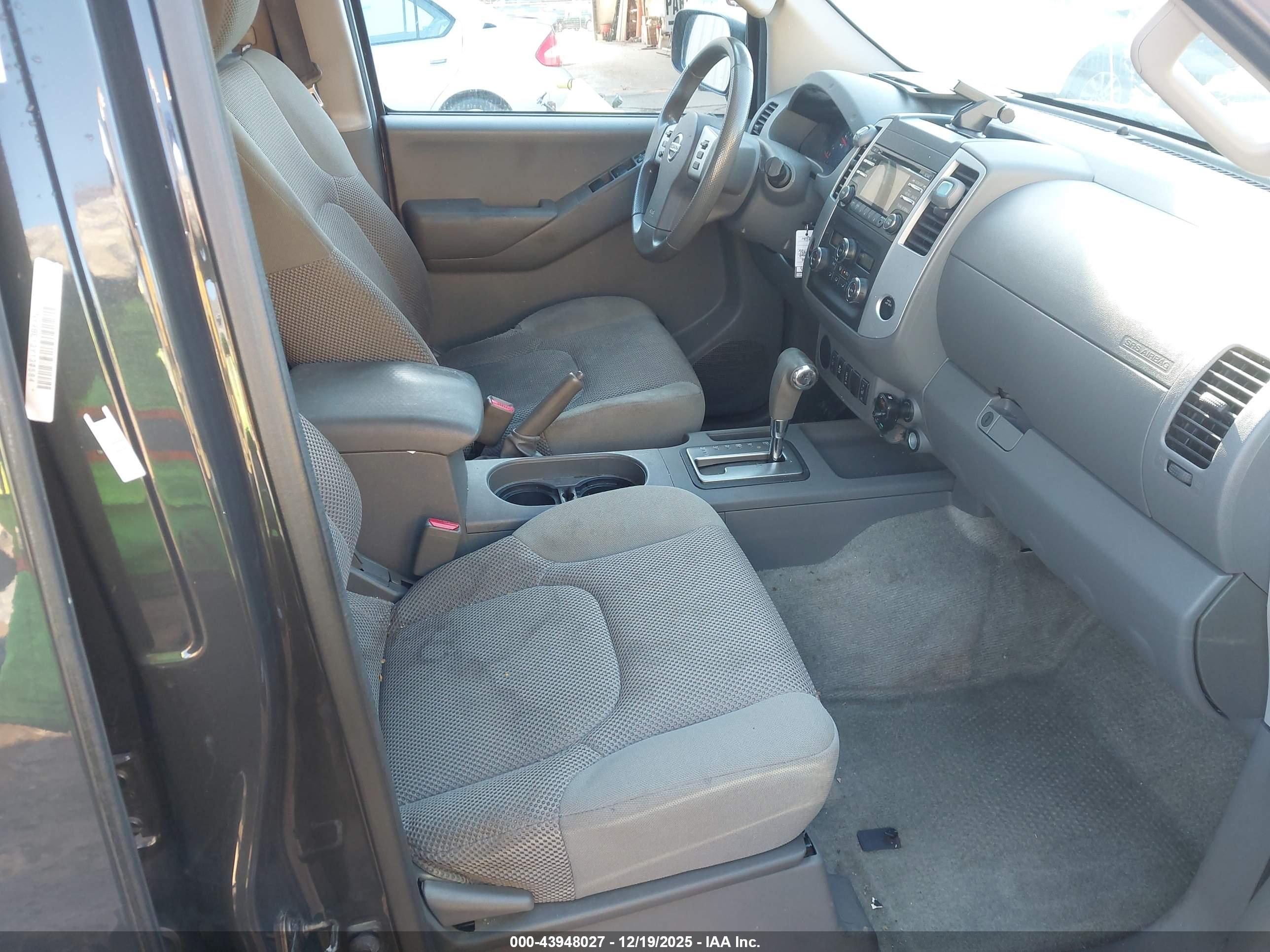 NISSAN FRONTIER image 5