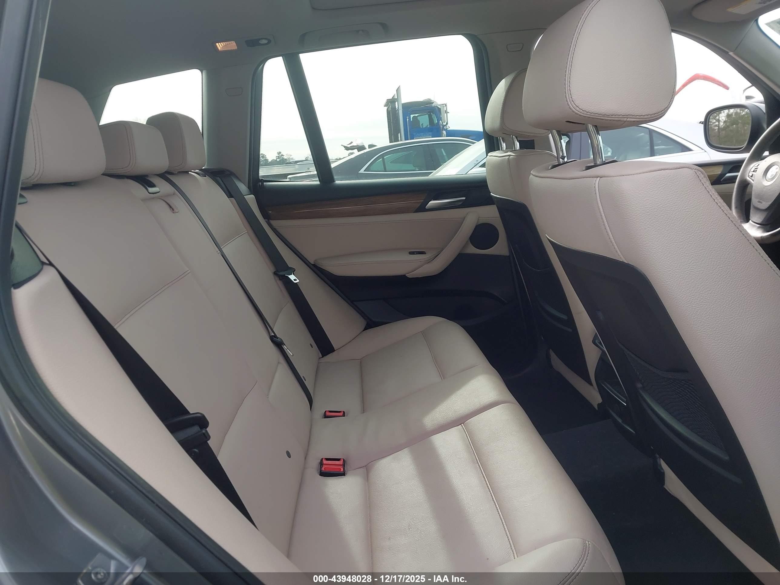 BMW X3 image 8