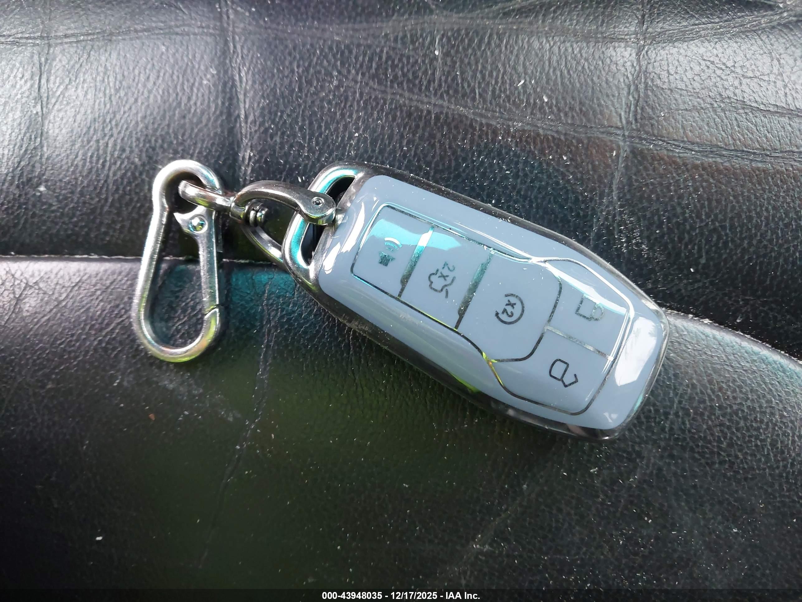 FORD EXPLORER image 11
