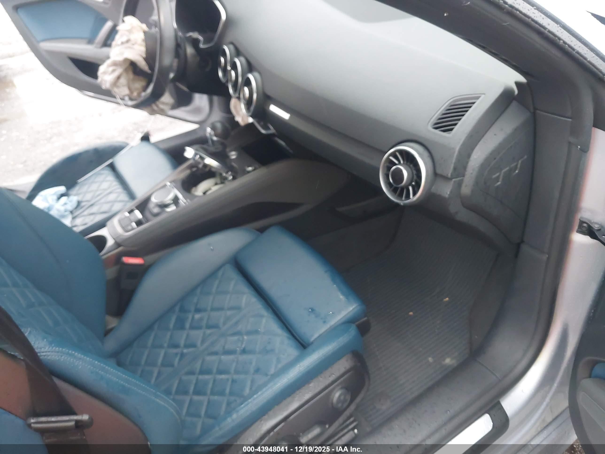 AUDI TT image 5