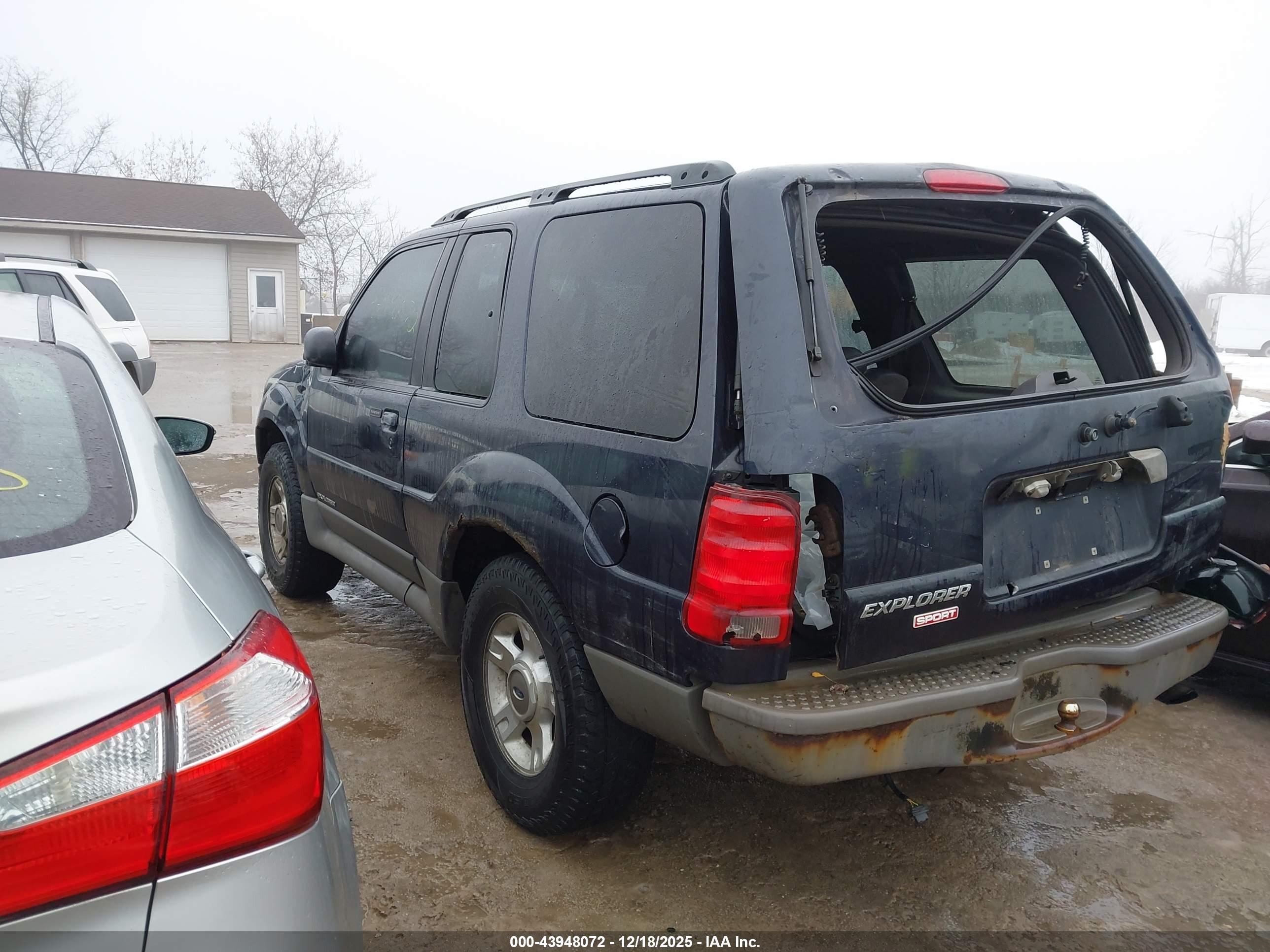 FORD EXPLORER image 3