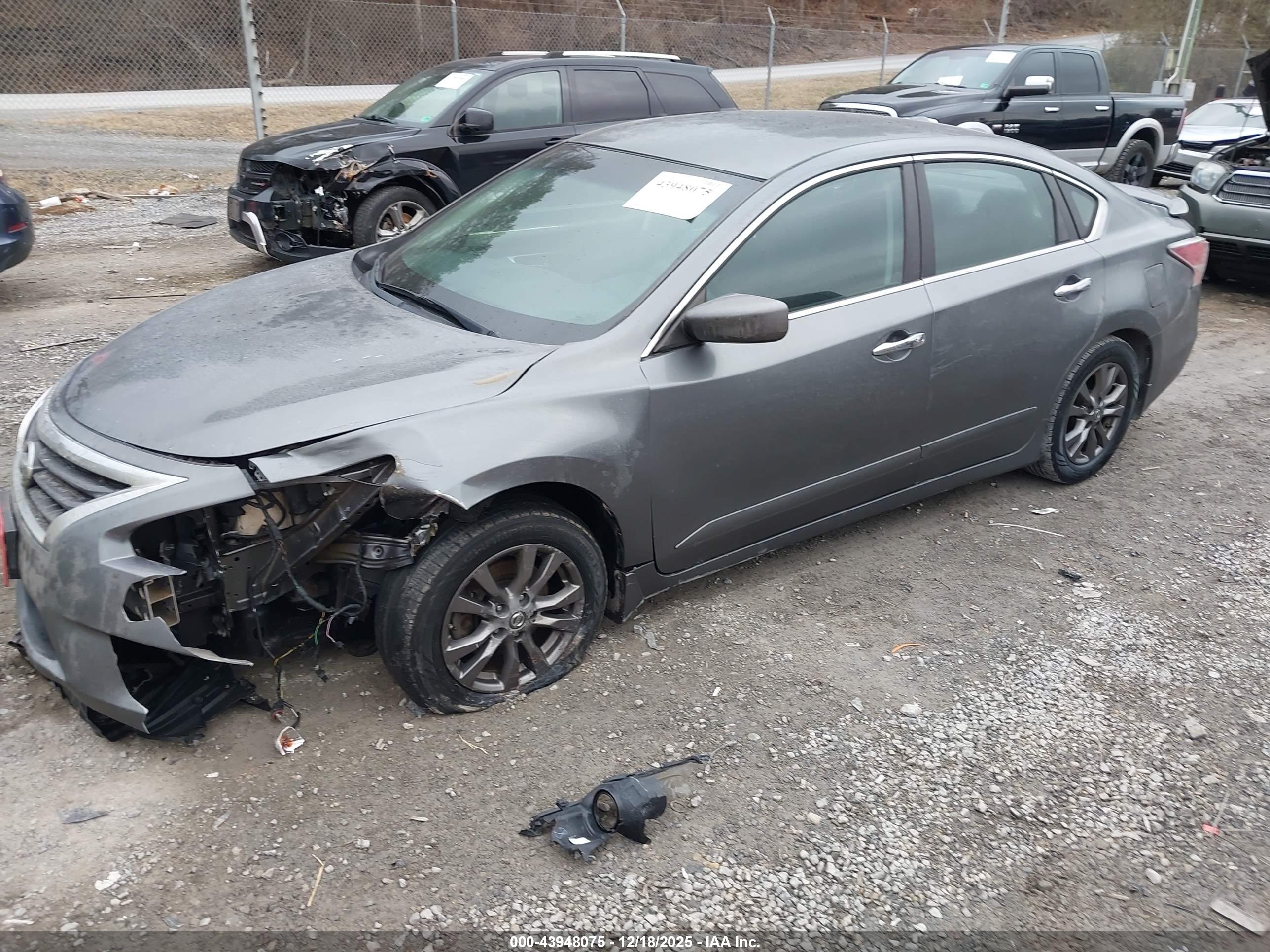 NISSAN ALTIMA image 2