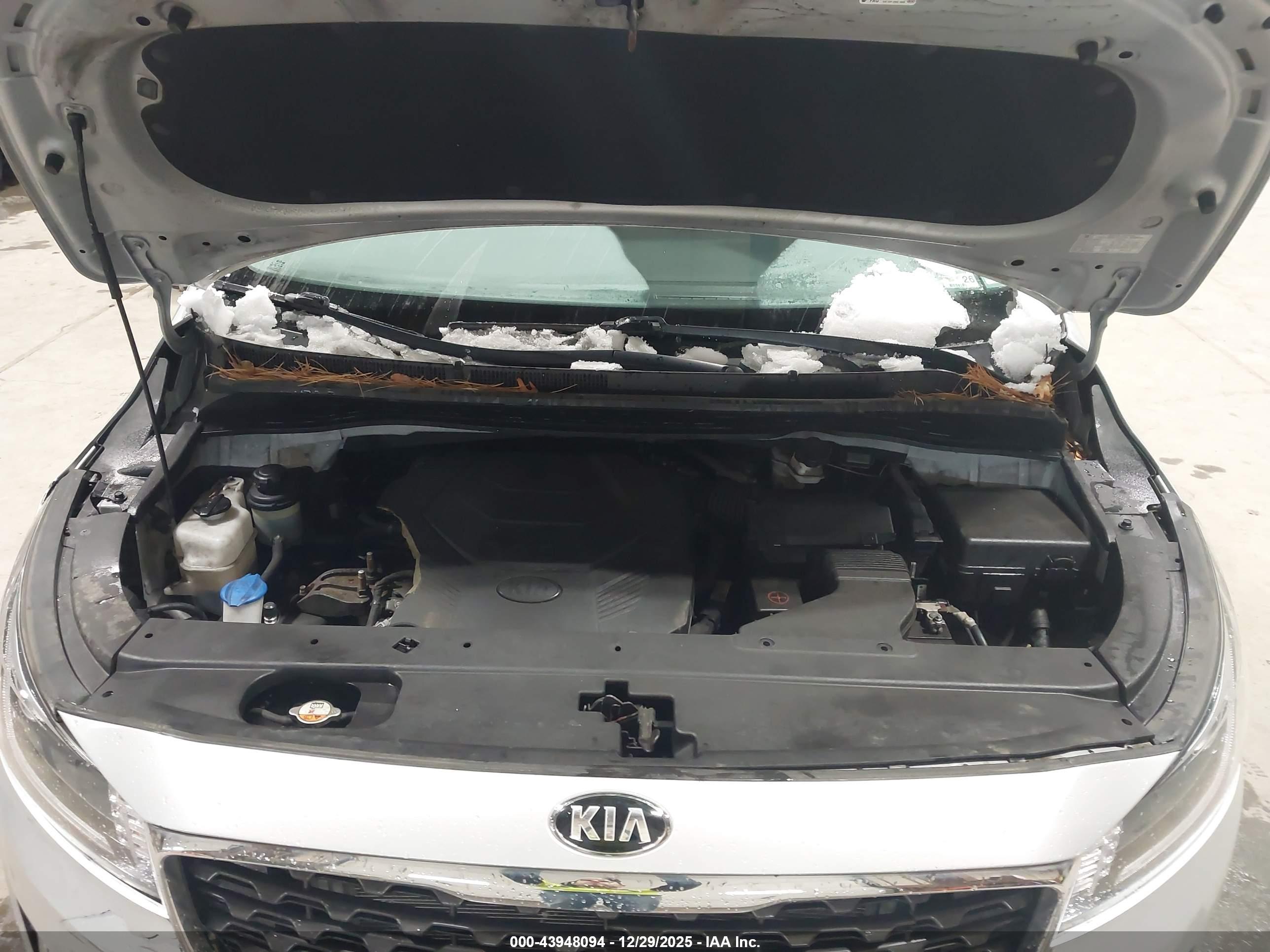 KIA SEDONA image 10