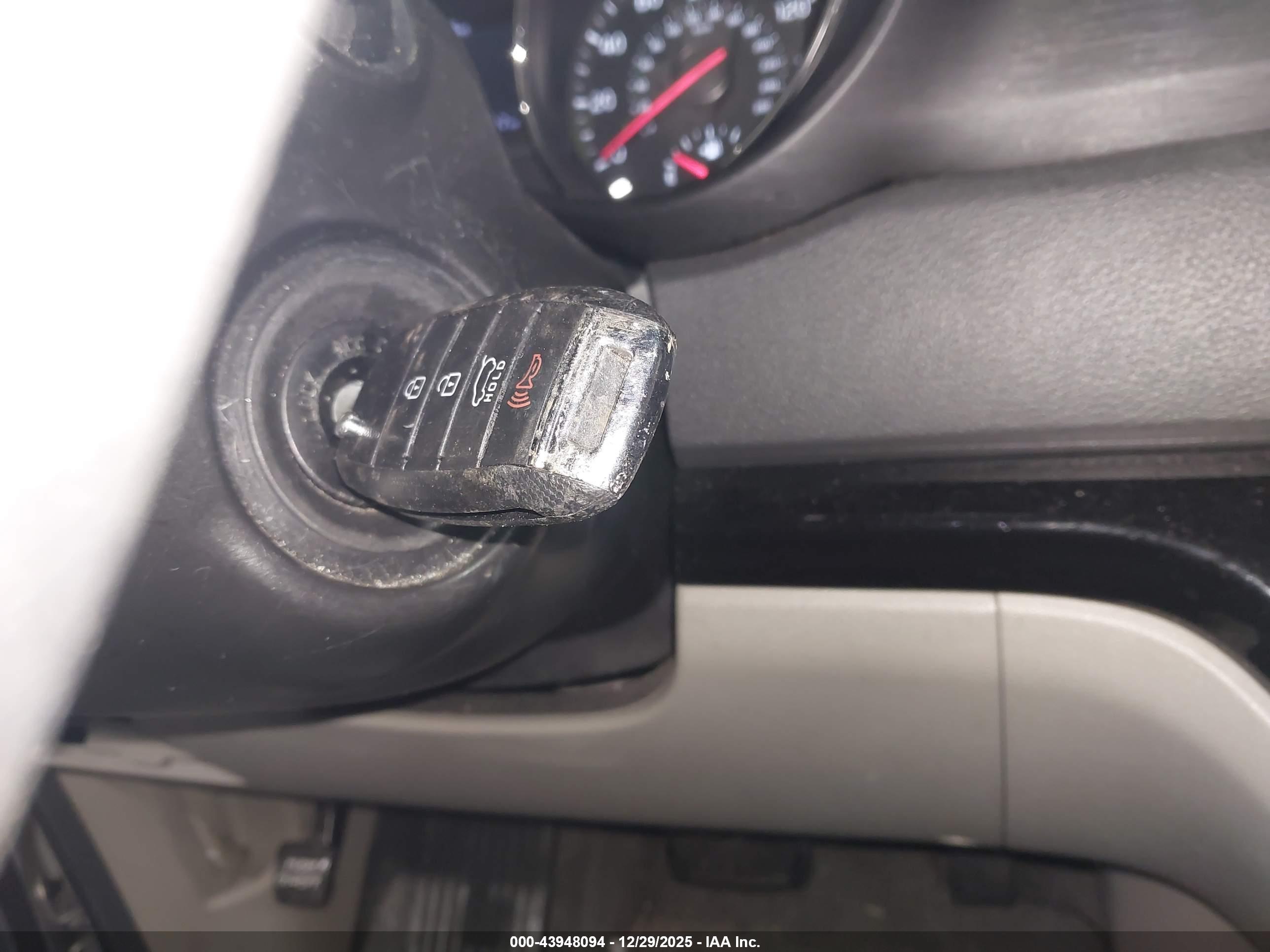 KIA SEDONA image 11