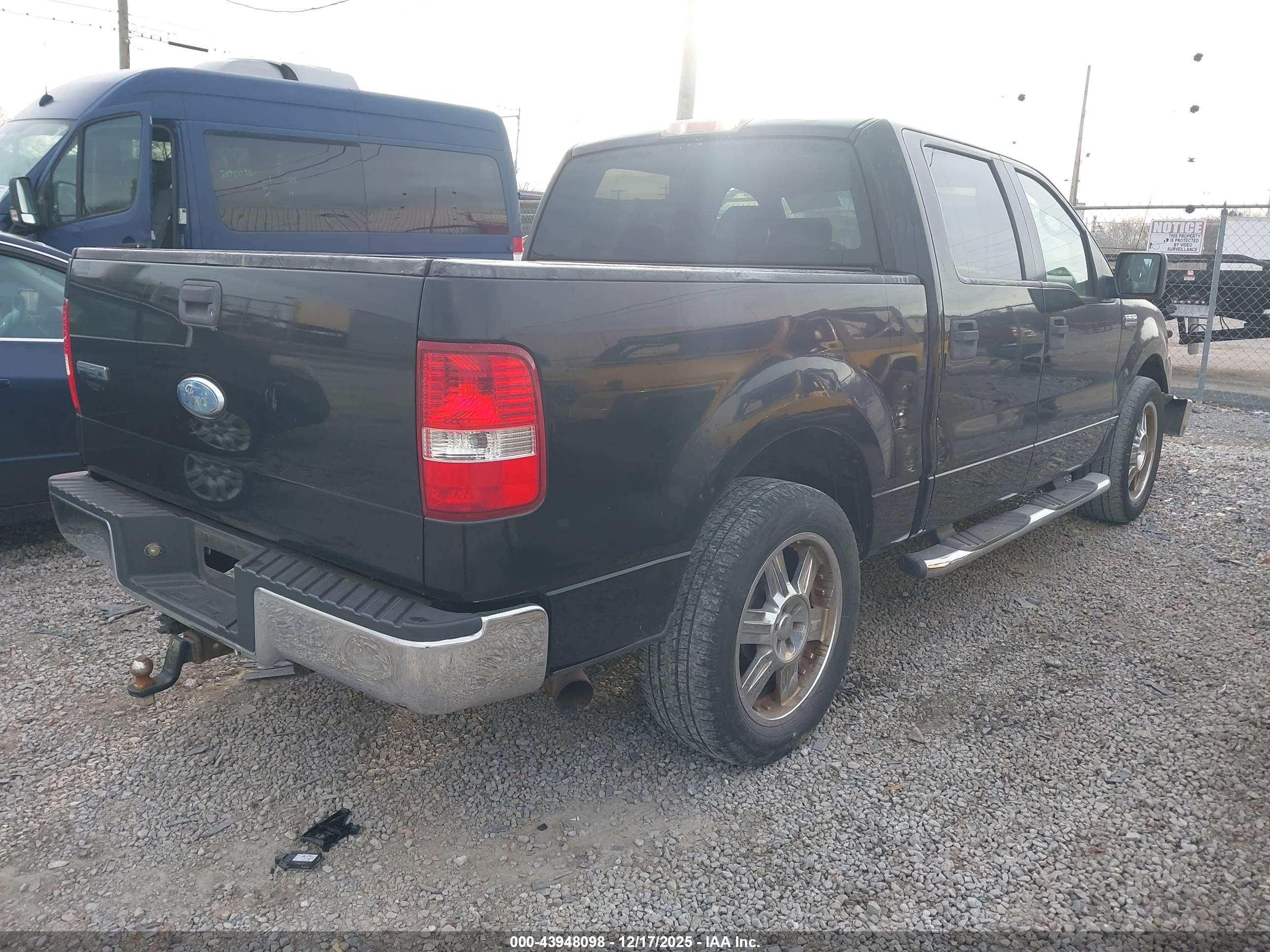 FORD F-150 image 4