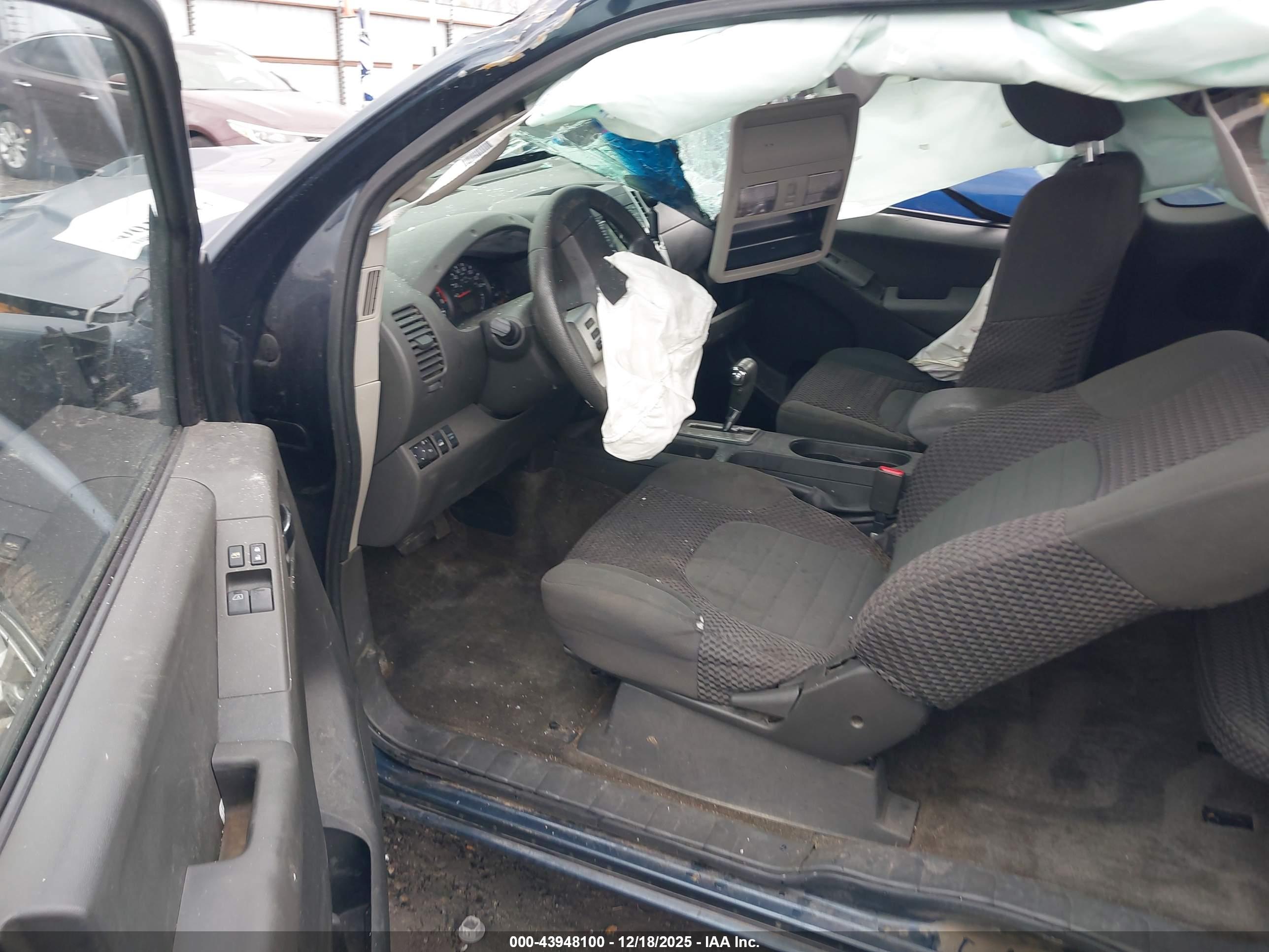 NISSAN FRONTIER image 5