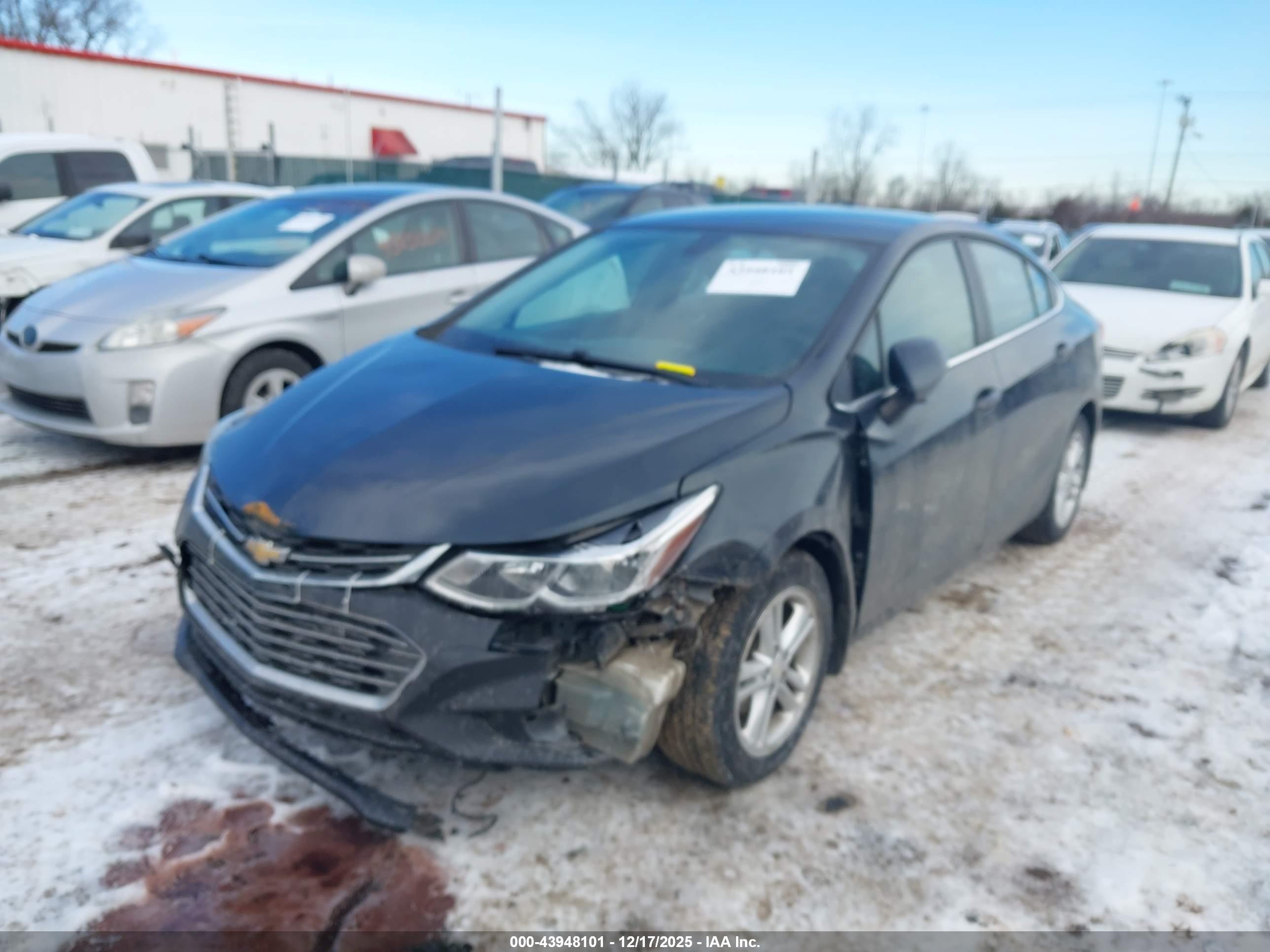 CHEVROLET CRUZE image 2