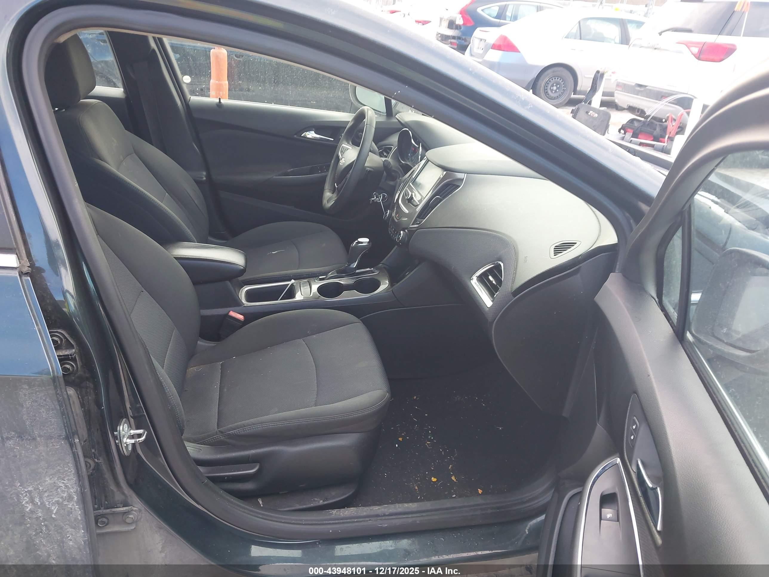 CHEVROLET CRUZE image 5
