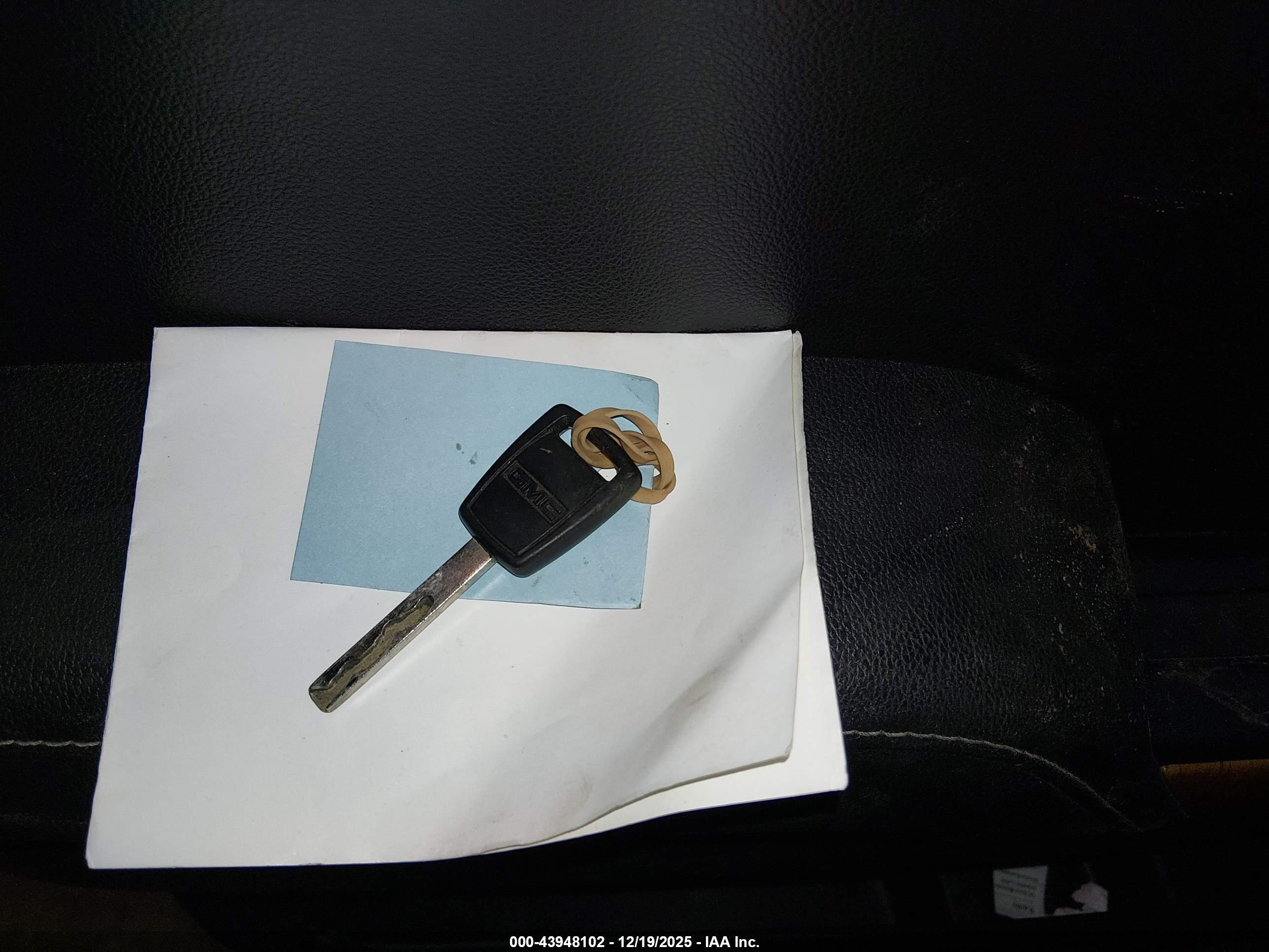 GMC SIERRA image 11