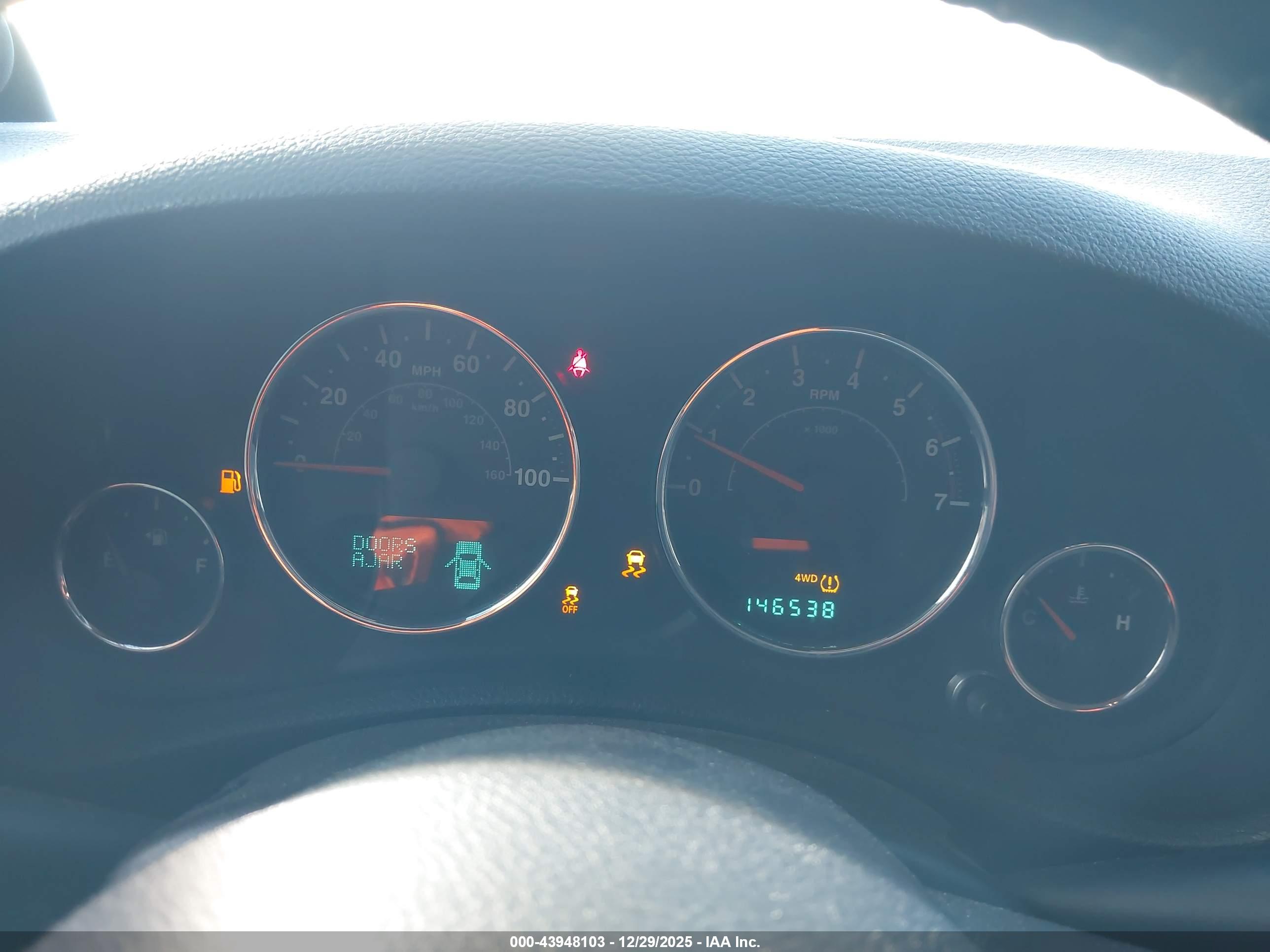 JEEP WRANGLER image 7
