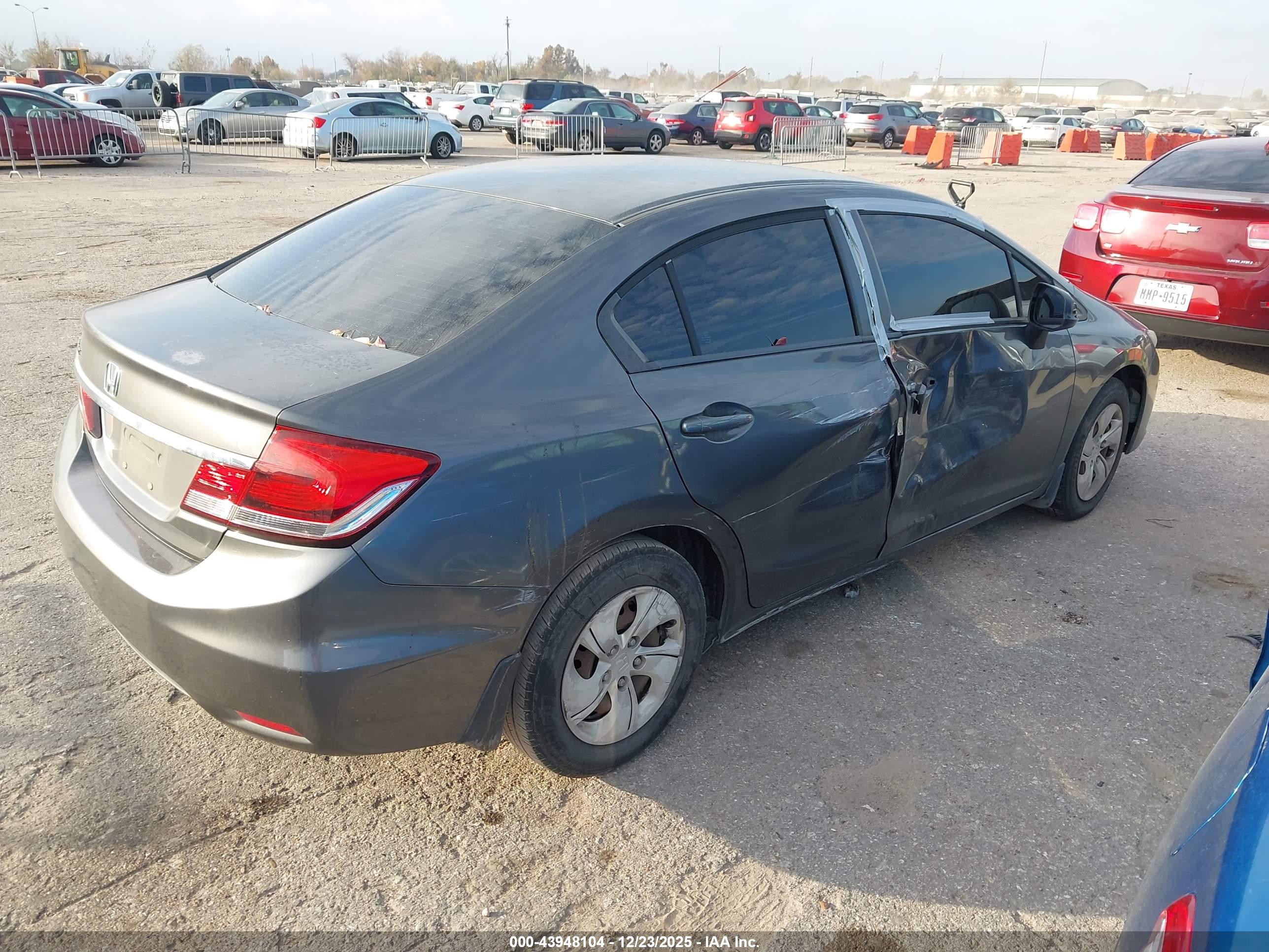 HONDA CIVIC image 4