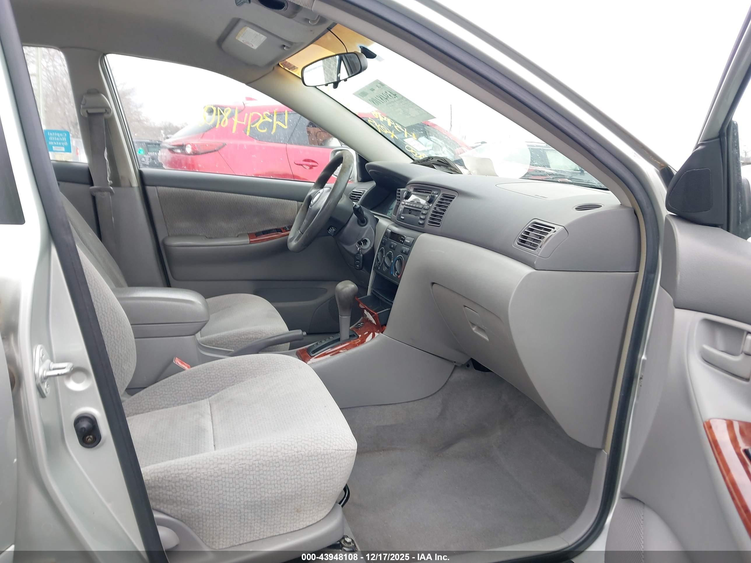 TOYOTA COROLLA image 5