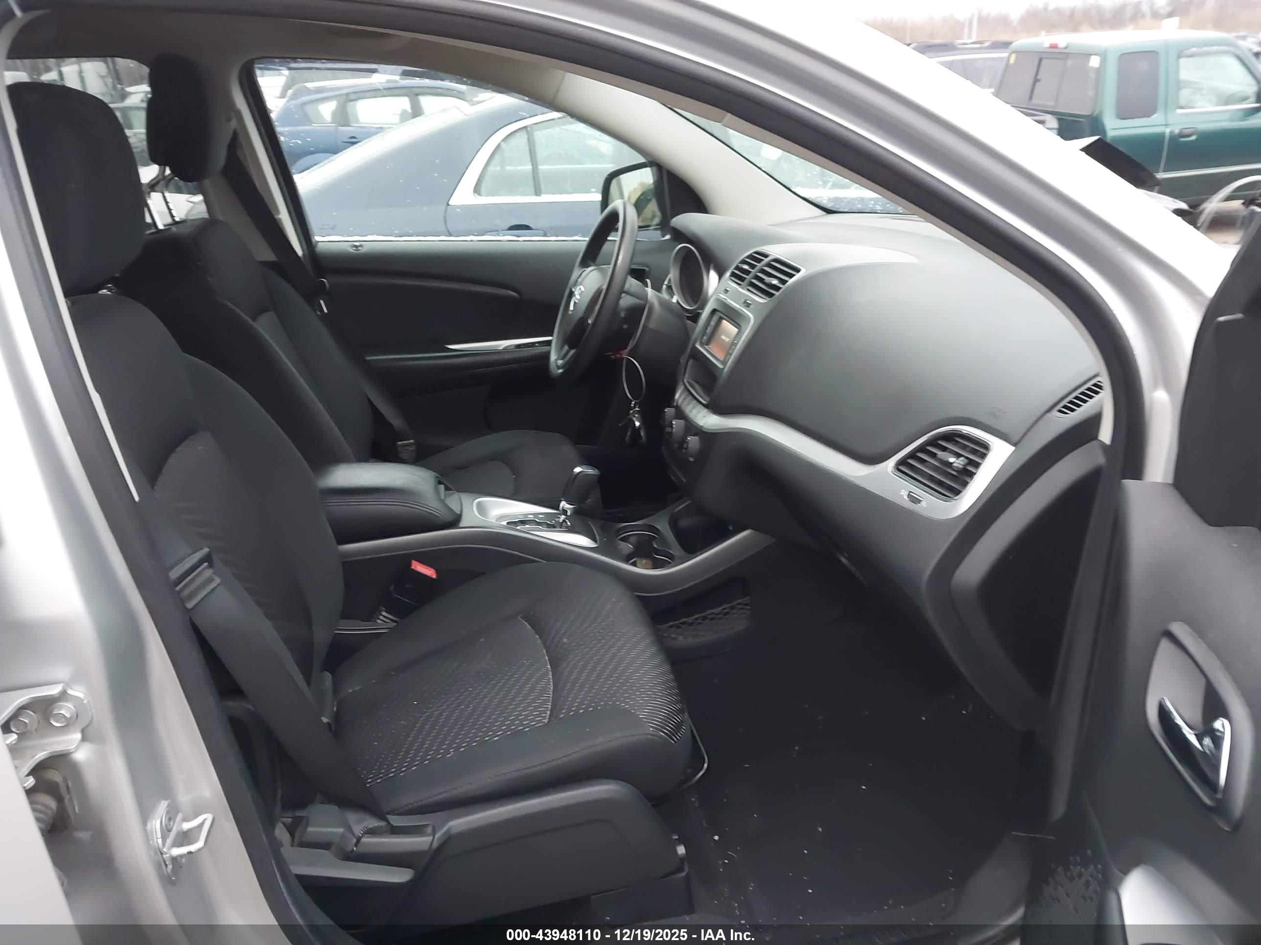 DODGE JOURNEY image 5