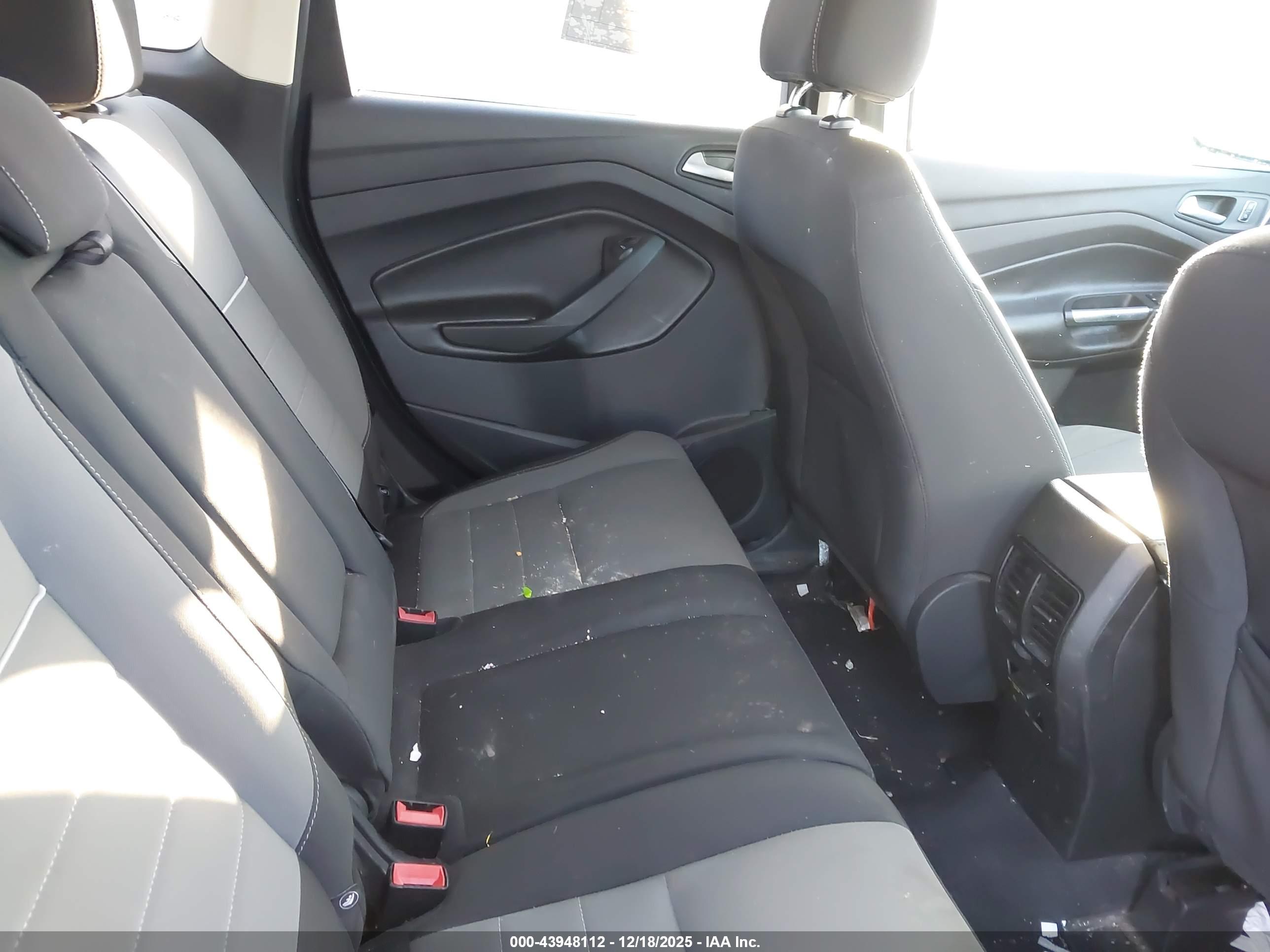 FORD ESCAPE image 8