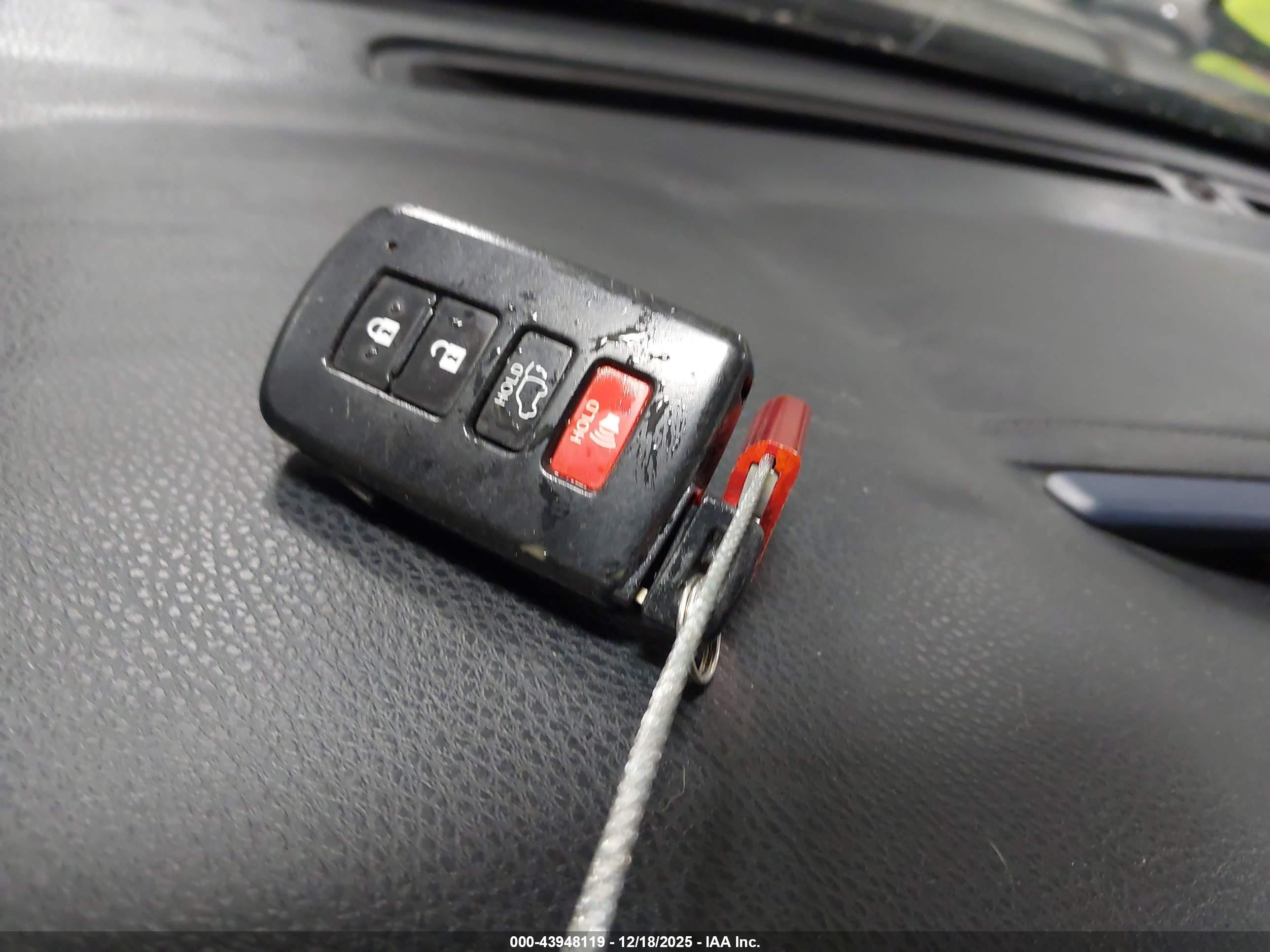 TOYOTA HIGHLANDER image 11