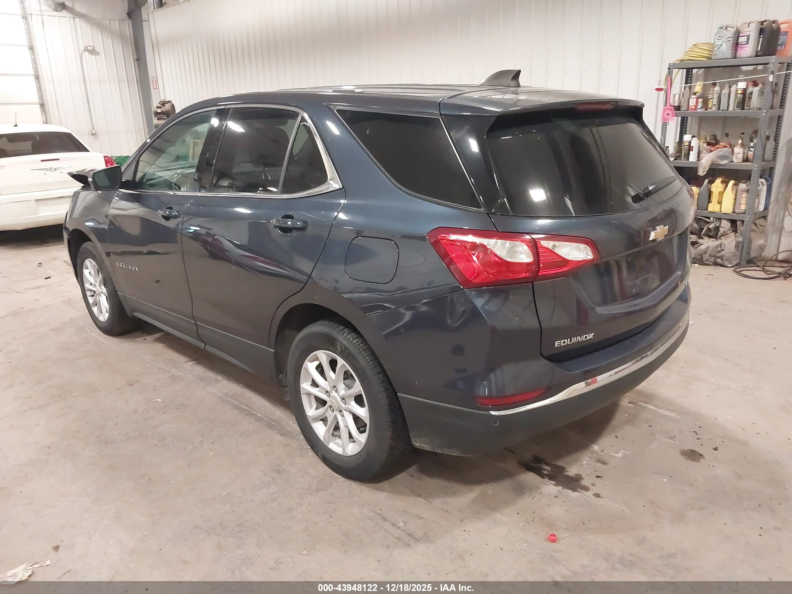 CHEVROLET EQUINOX image 3