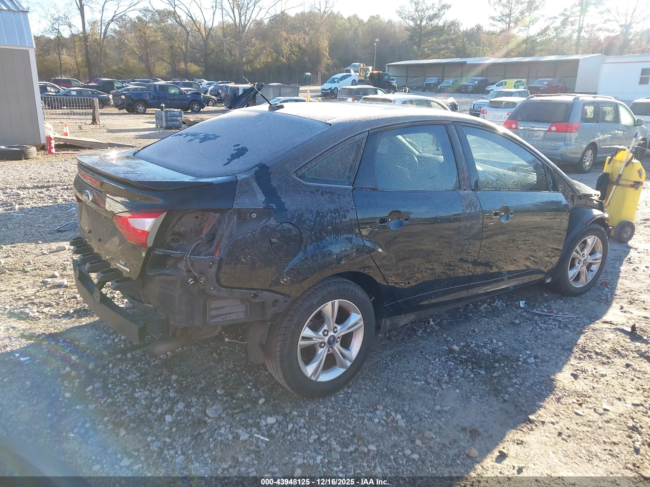 FORD FOCUS image 4