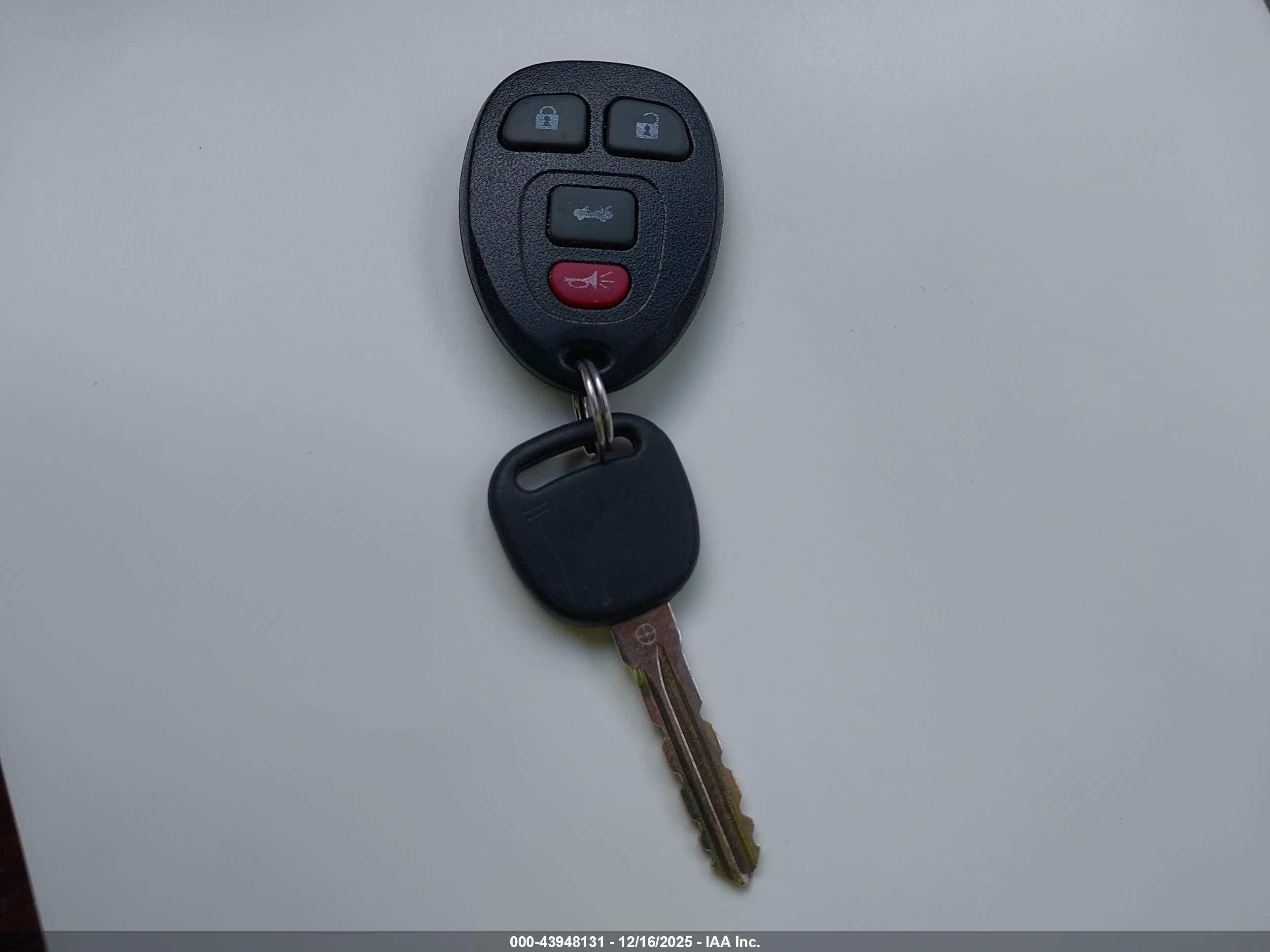 BUICK LUCERNE image 11