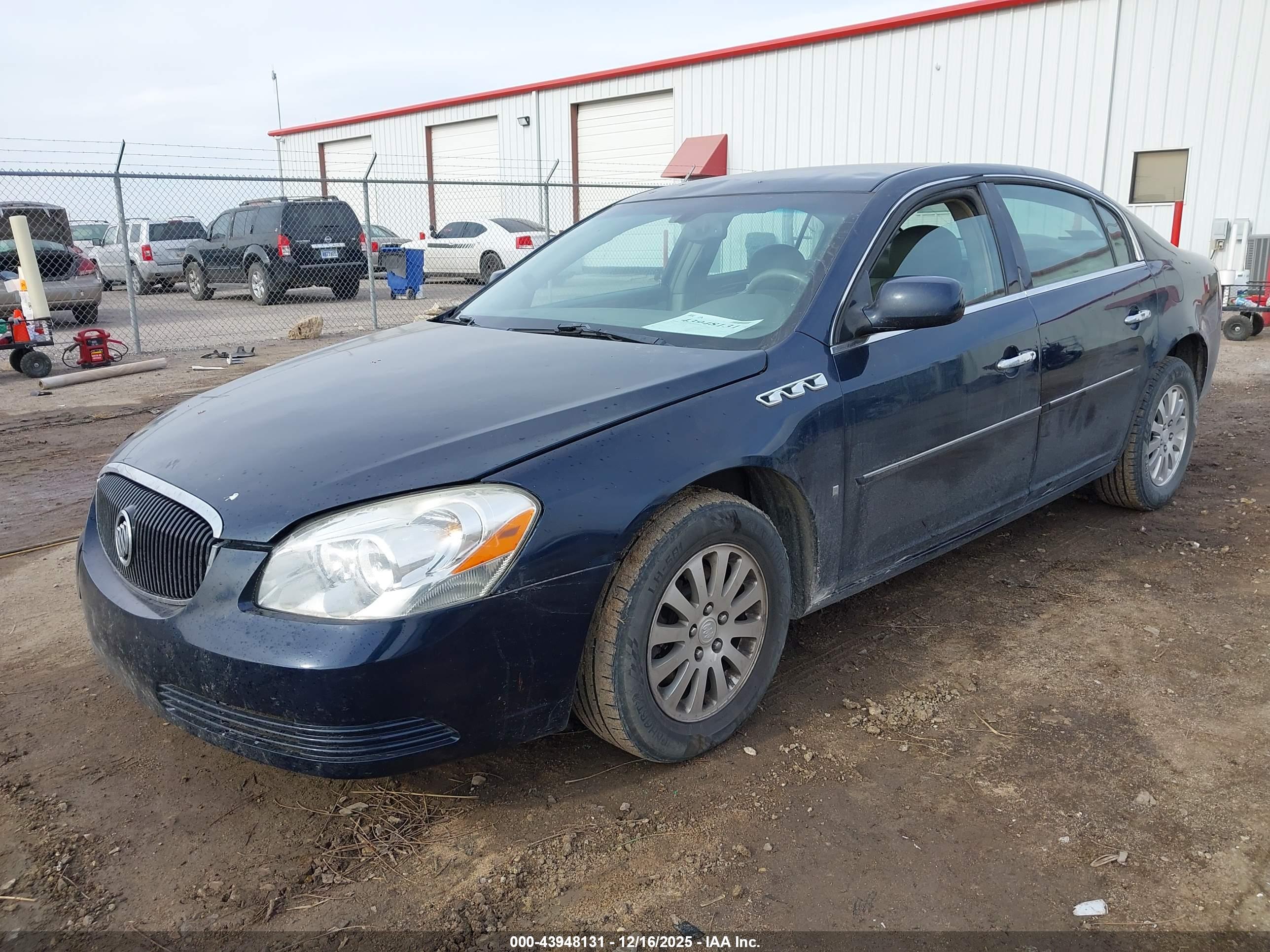 BUICK LUCERNE image 2