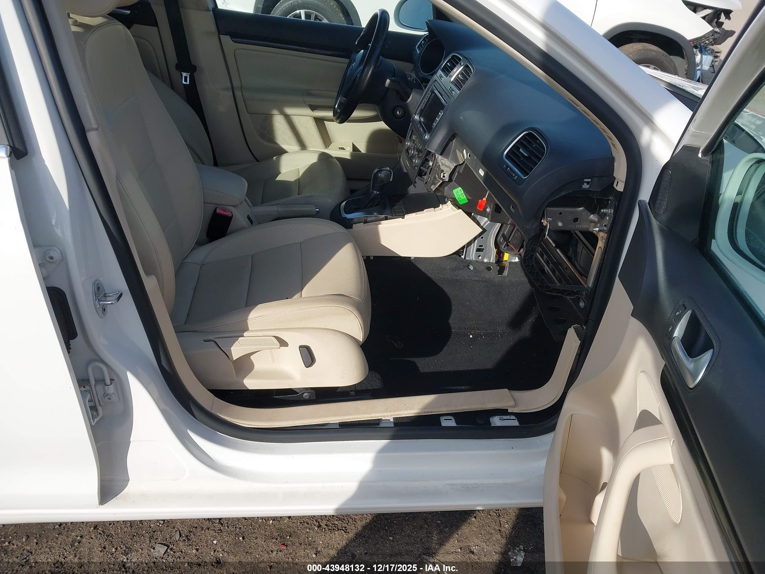 VOLKSWAGEN JETTA image 5