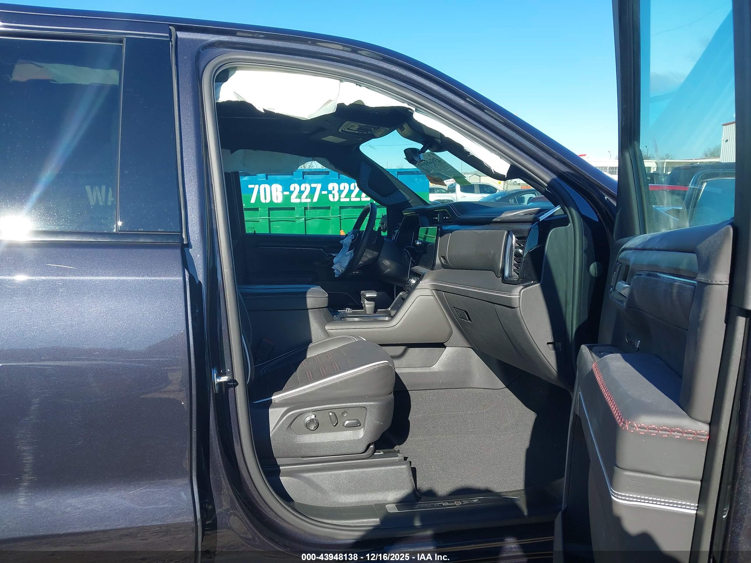 GMC SIERRA image 5