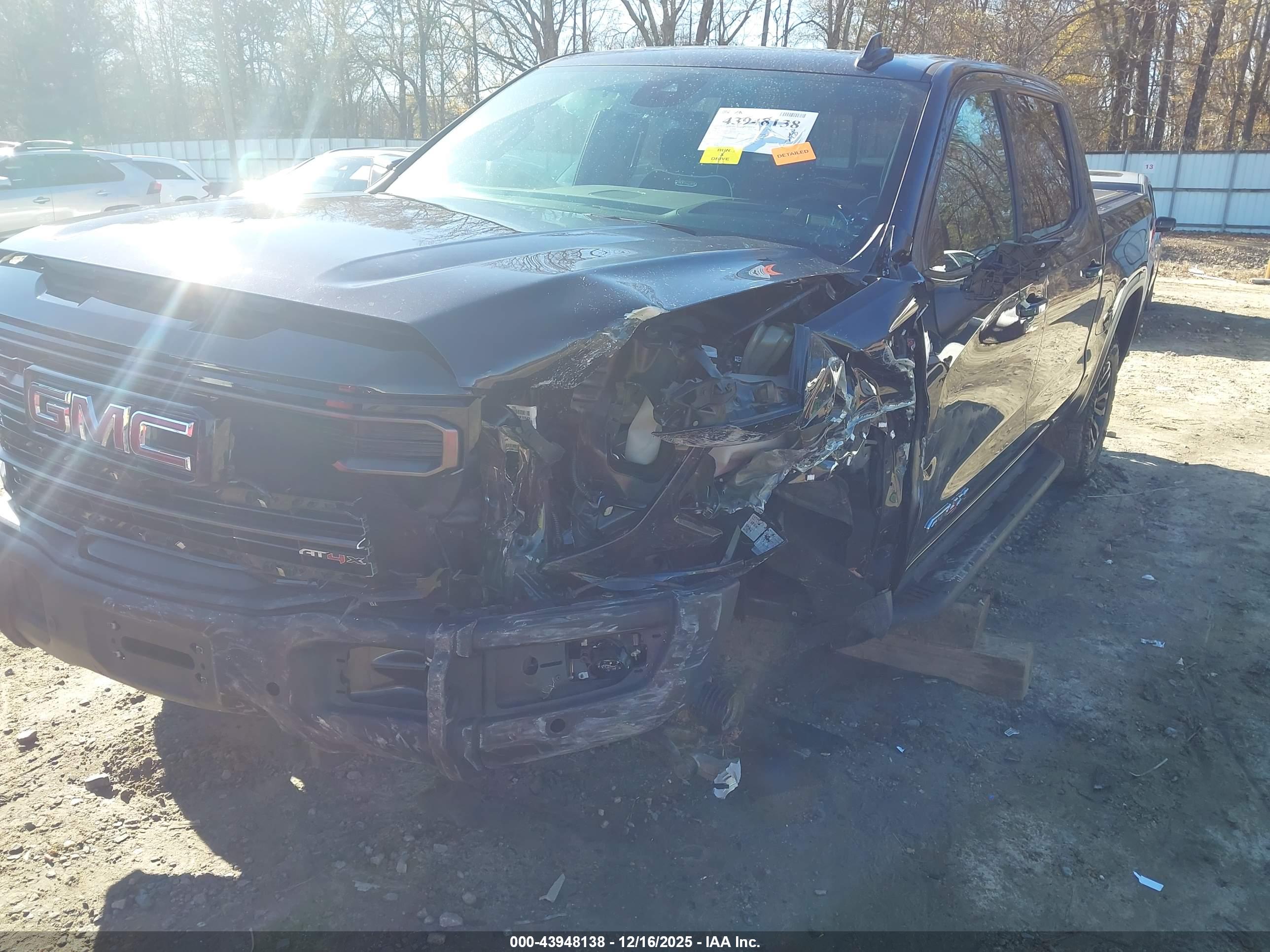 GMC SIERRA image 6