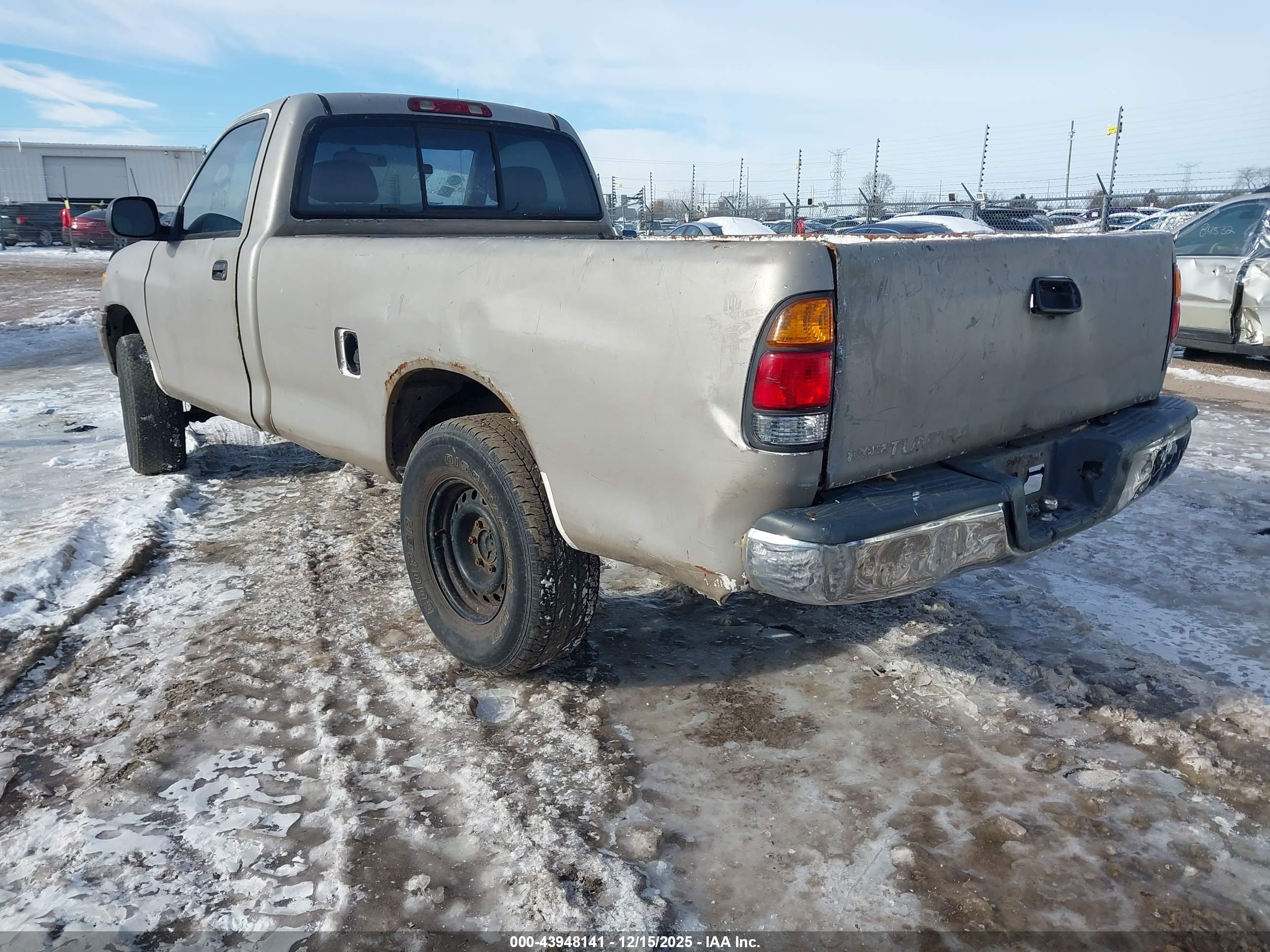 TOYOTA TUNDRA image 3