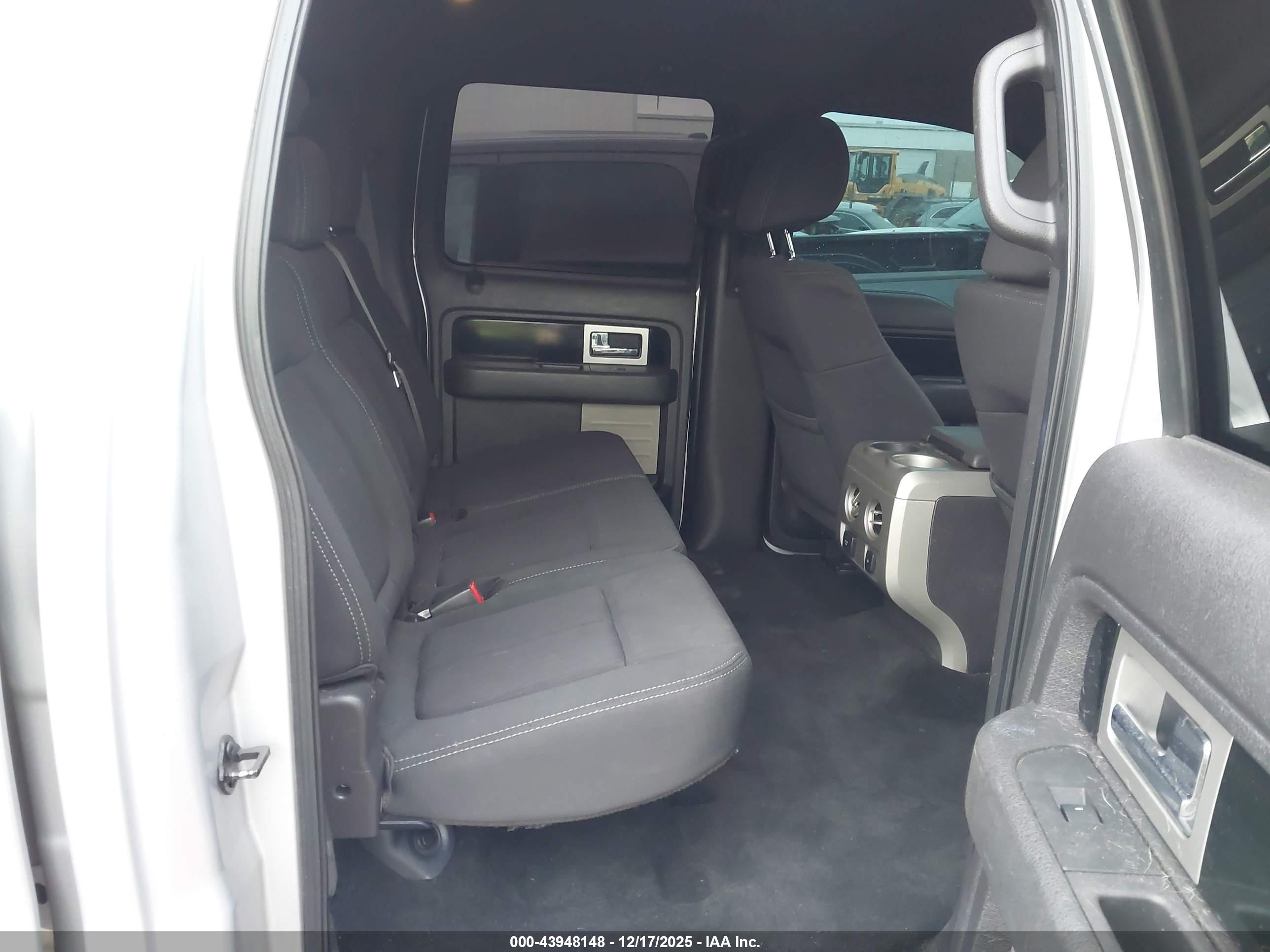 FORD F-150 image 8