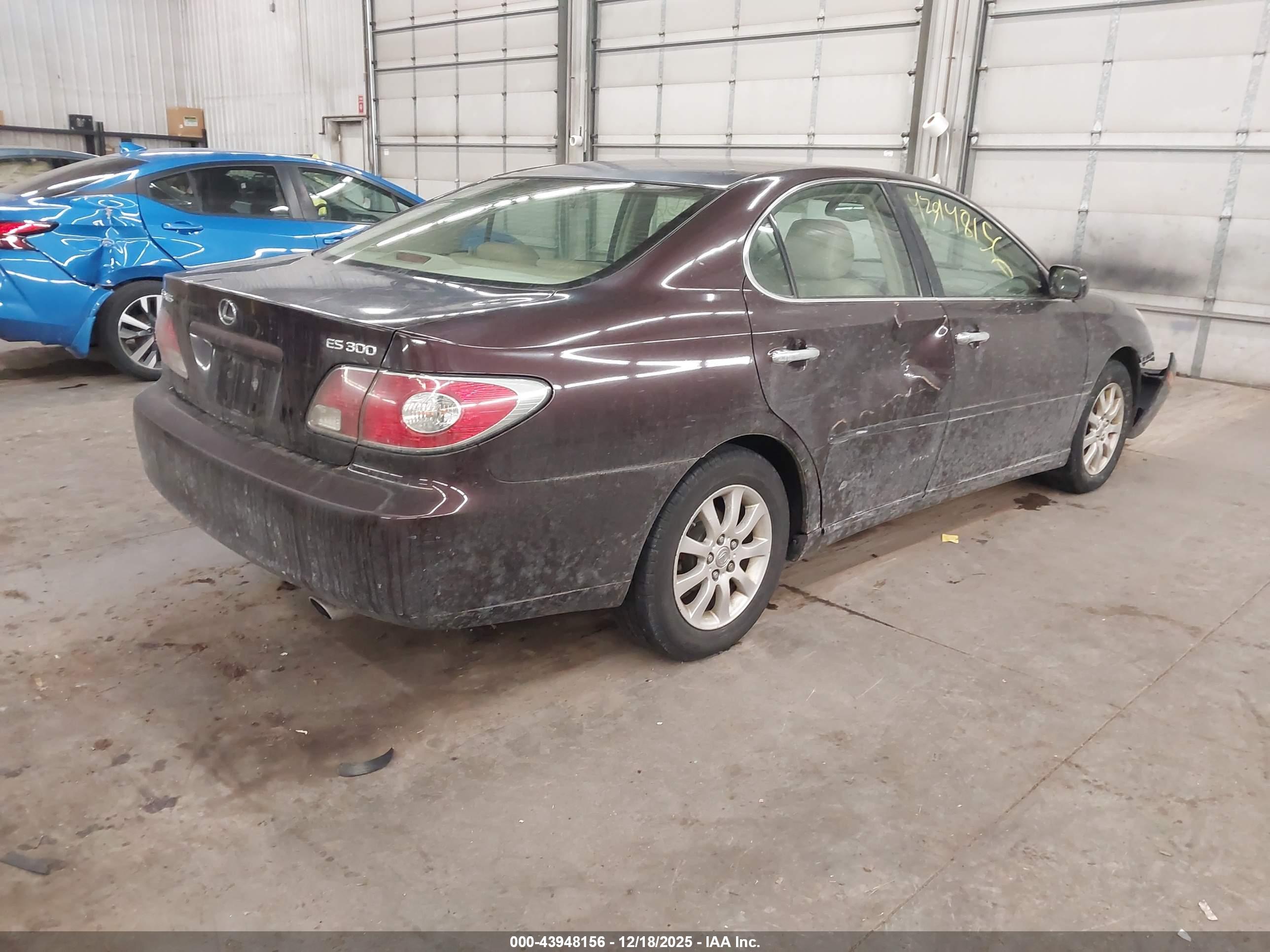 LEXUS ES image 4